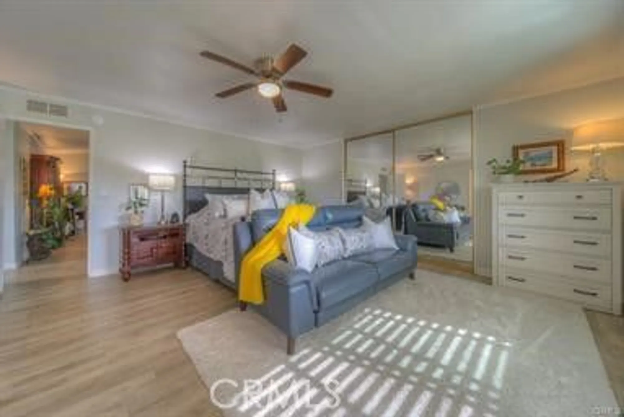 Property Slideshow image 22 of 73 | 1473 salem ct, Oceanside, CA, 92057