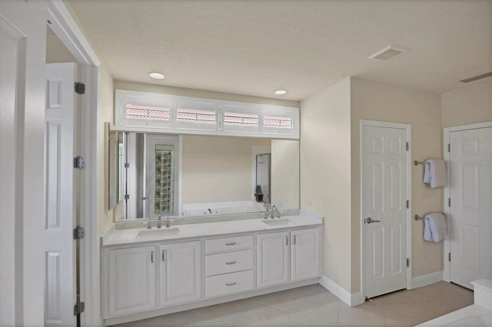 Property Slideshow image 62 of 82 | 23787 waverly cir, Venice, FL, 34293