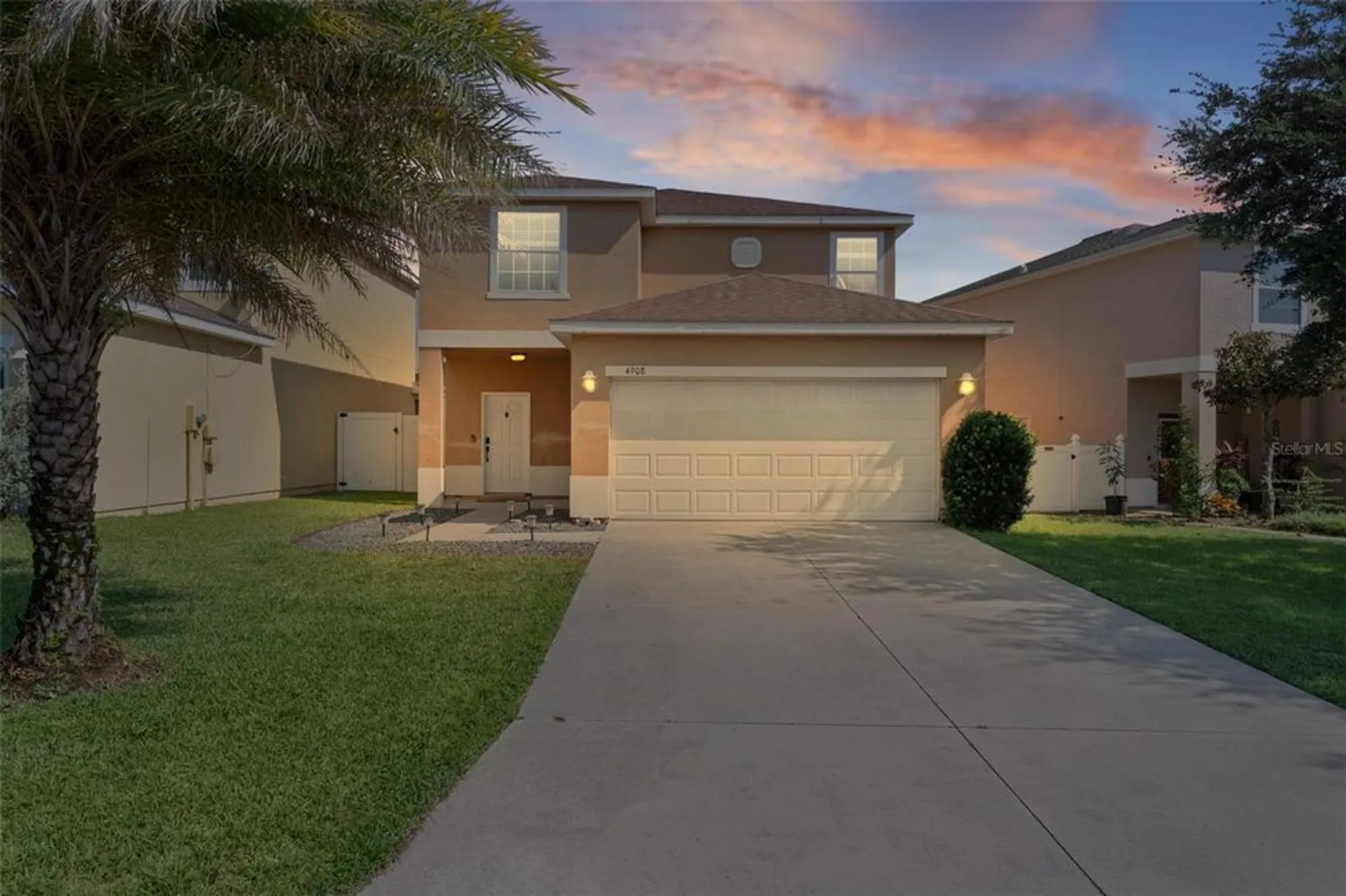 Property Slideshow image 1 of 28 | 4908 ne 123rd ln, Oxford, FL, 34484