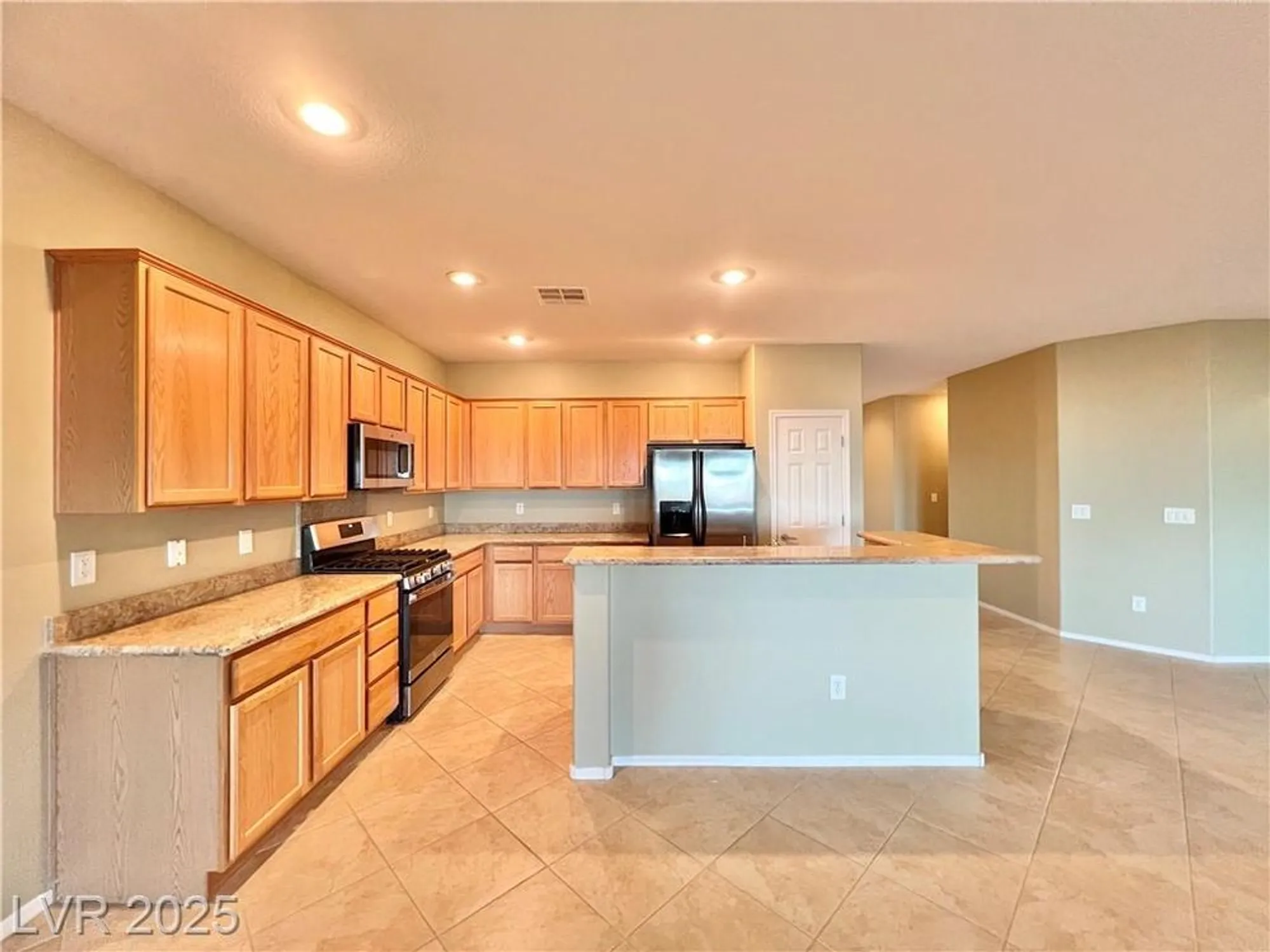 Property Slideshow image 6 of 10 | 2148 marywood park ct, Henderson, NV, 89044