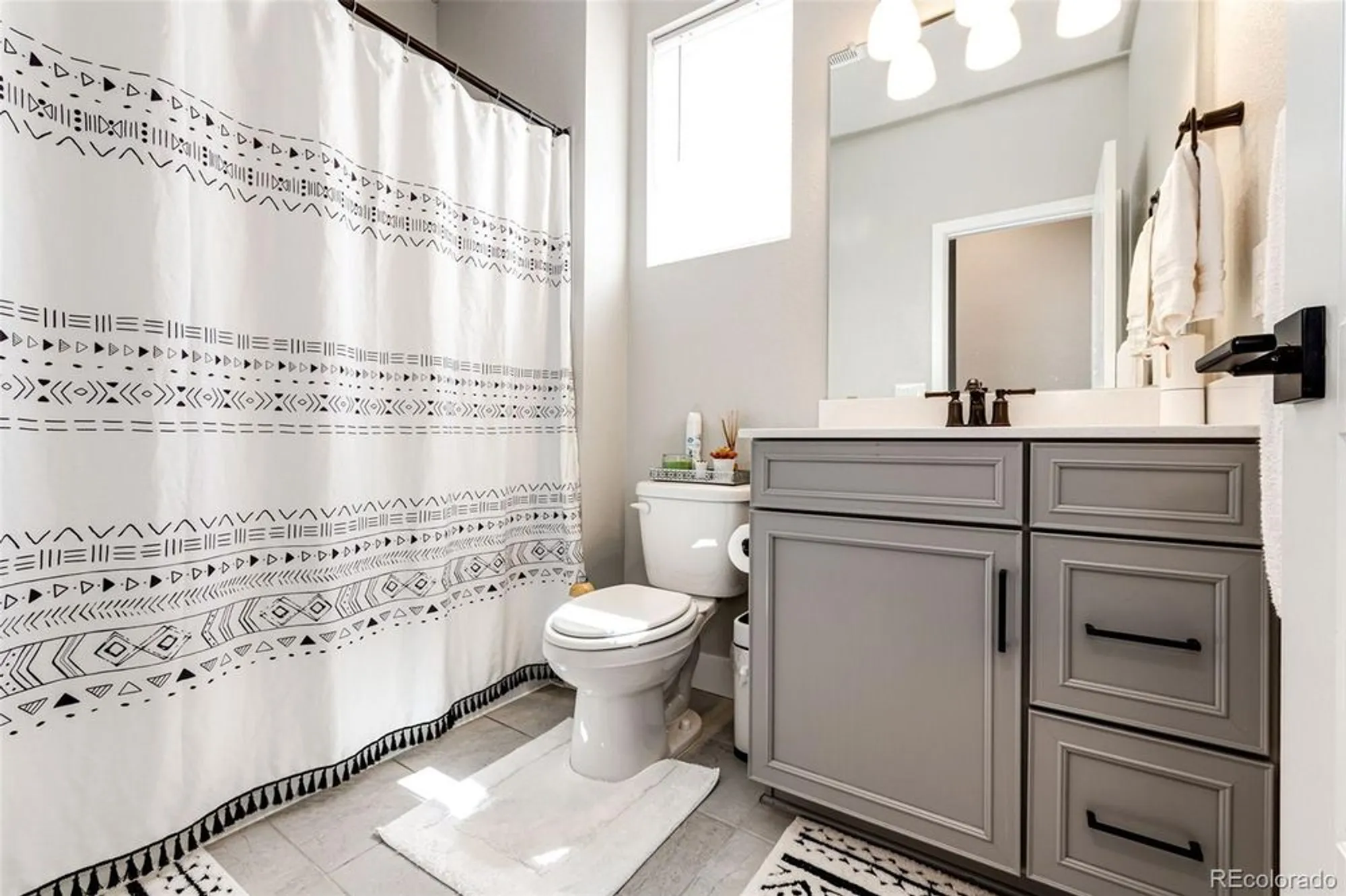 Property Slideshow image 6 of 44 | 3722 sandy vista trl, Castle Rock, CO, 80104
