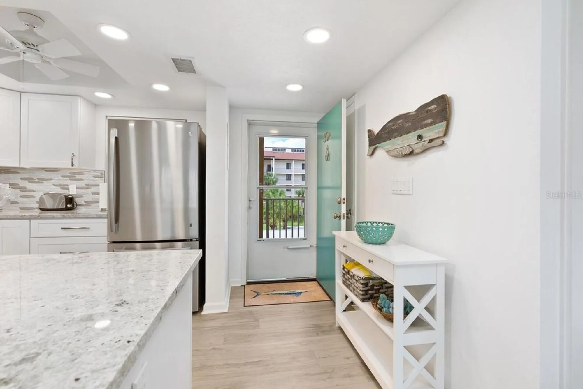 Property Slideshow image 5 of 45 | 1250 n portofino dr apt 304, Sarasota, FL, 34242