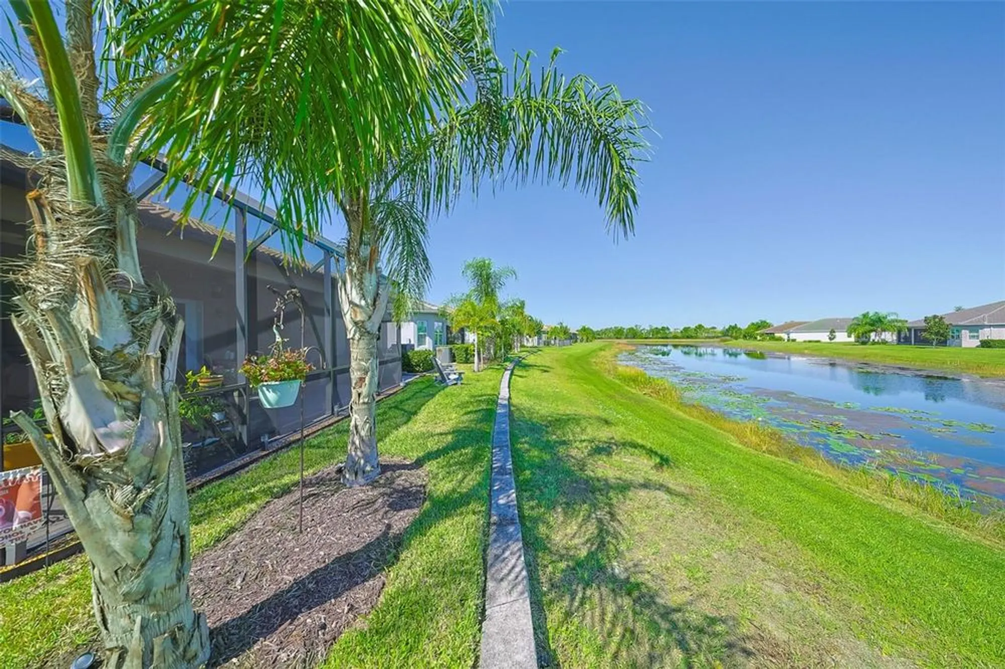 Property Slideshow image 45 of 58 | 4920 sevilla shores dr, Wimauma, FL, 33598
