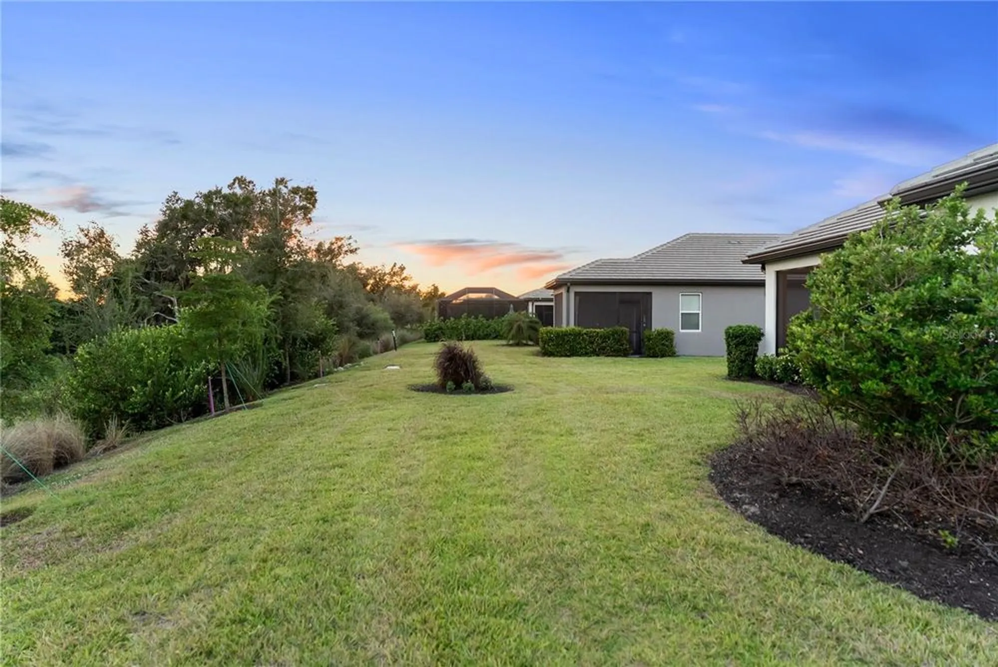 Property Slideshow image 2 of 99 | 16804 savory mist cir, Bradenton, FL, 34211