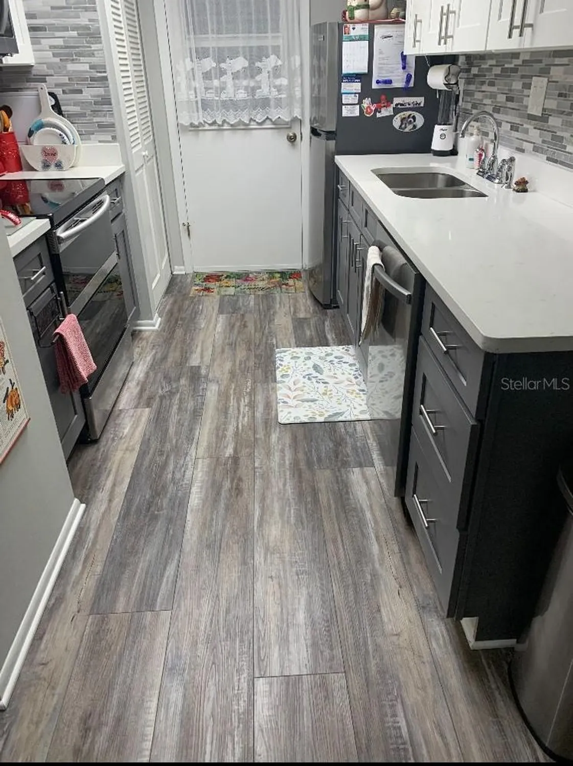 Property Slideshow image 14 of 30 | 1609 whitebridge dr c, Palm Harbor, FL, 34684