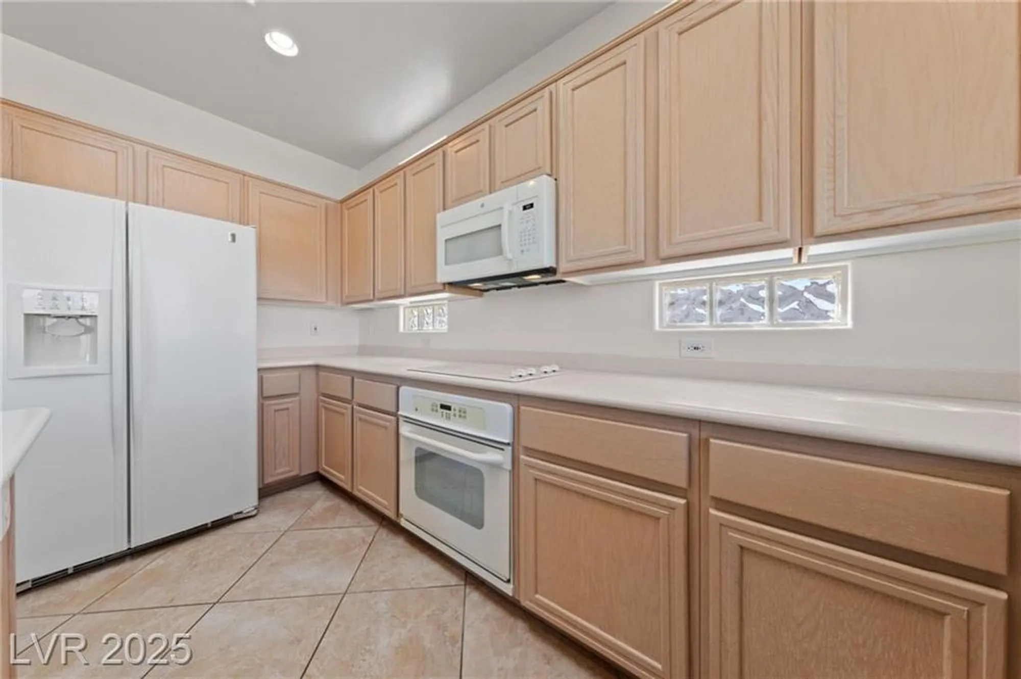 Property Slideshow image 17 of 35 | 2920 foxtail creek ave, Henderson, NV, 89052