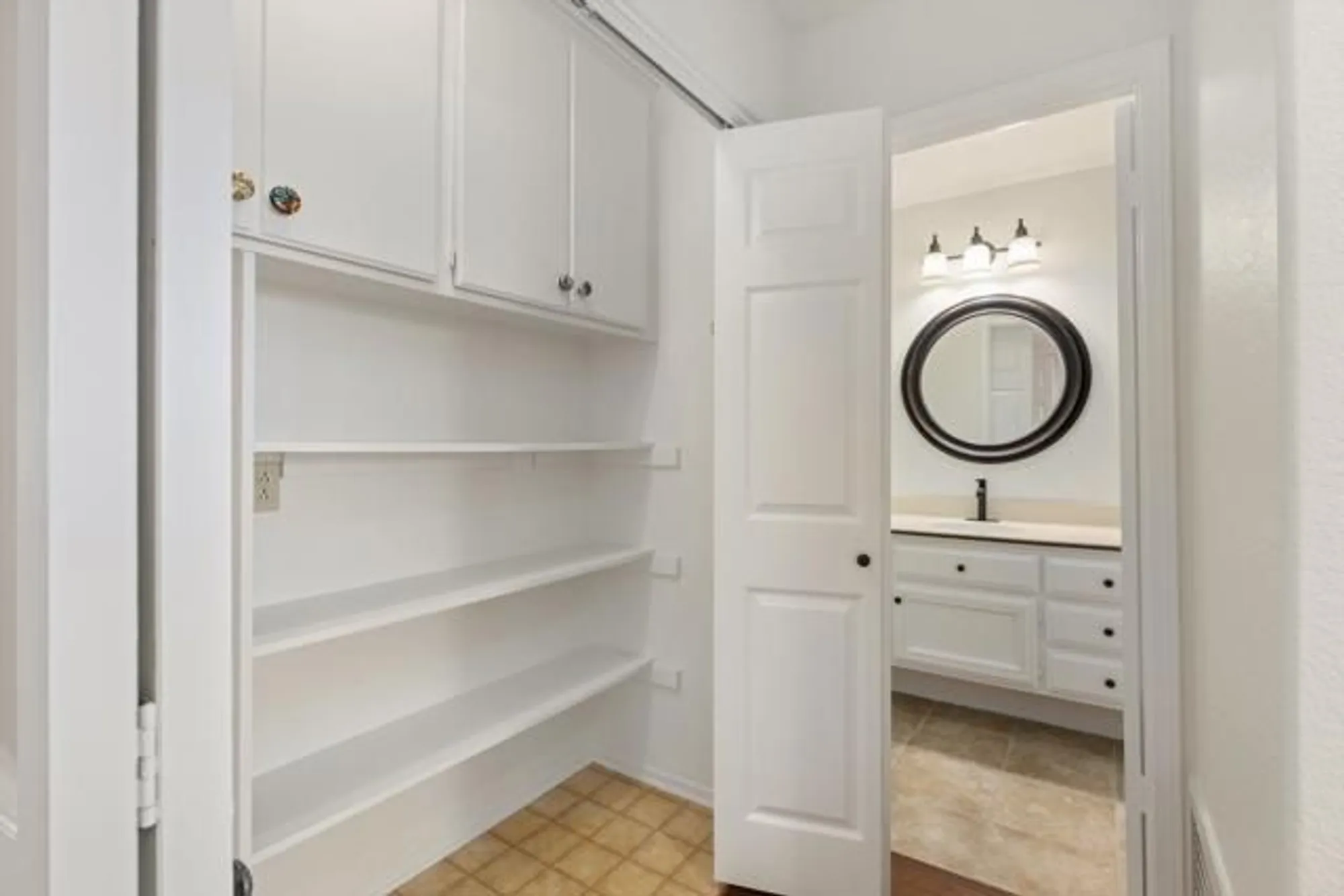 Property Slideshow image 6 of 37 | 4815 galicia way, Oceanside, CA, 92056