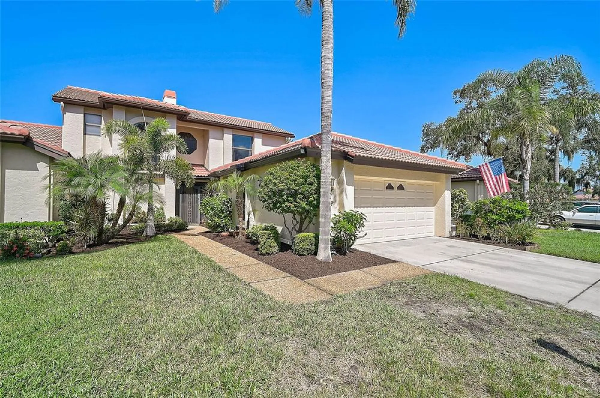 Property Slideshow image 1 of 50 | 7363 oak moss dr # 33, Sarasota, FL, 34241