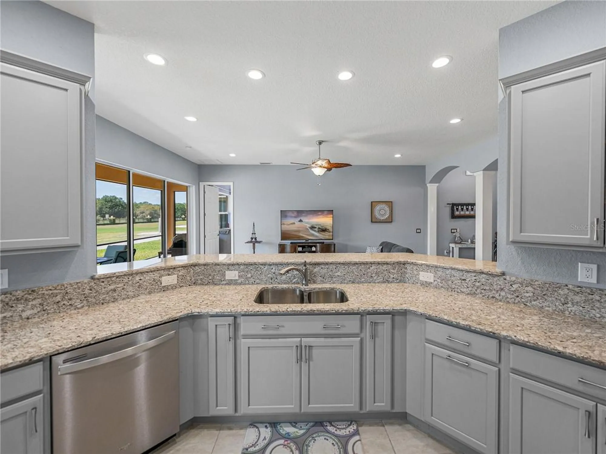 Property Slideshow image 17 of 90 | 1124 sawgrass dr, Winter Haven, FL, 33884