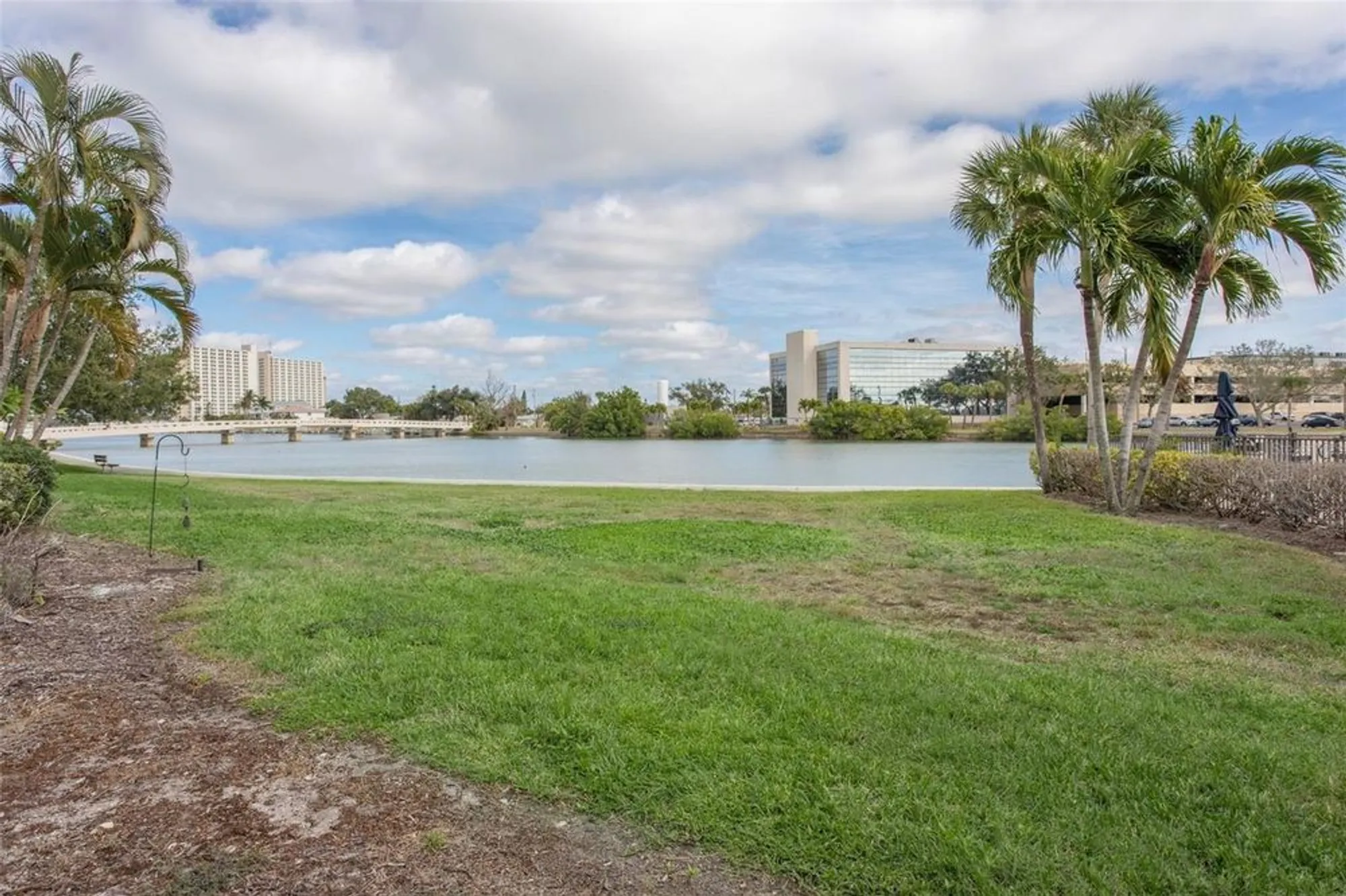 Property Slideshow image 21 of 25 | 7405 bay island dr 123, South Pasadena, FL, 33707