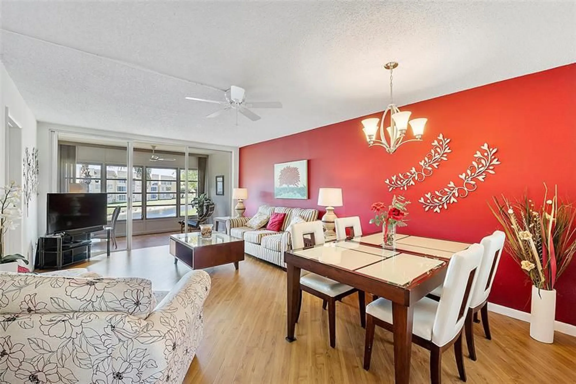 Property Slideshow image 8 of 19 | 6051 nw 61st ave 202, Tamarac, FL, 33319