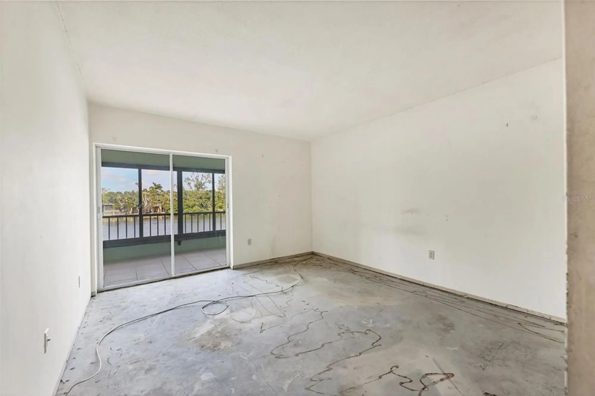 Property Slideshow image 21 of 53 | 101 whispering sands dr apt 205, Sarasota, FL, 34242