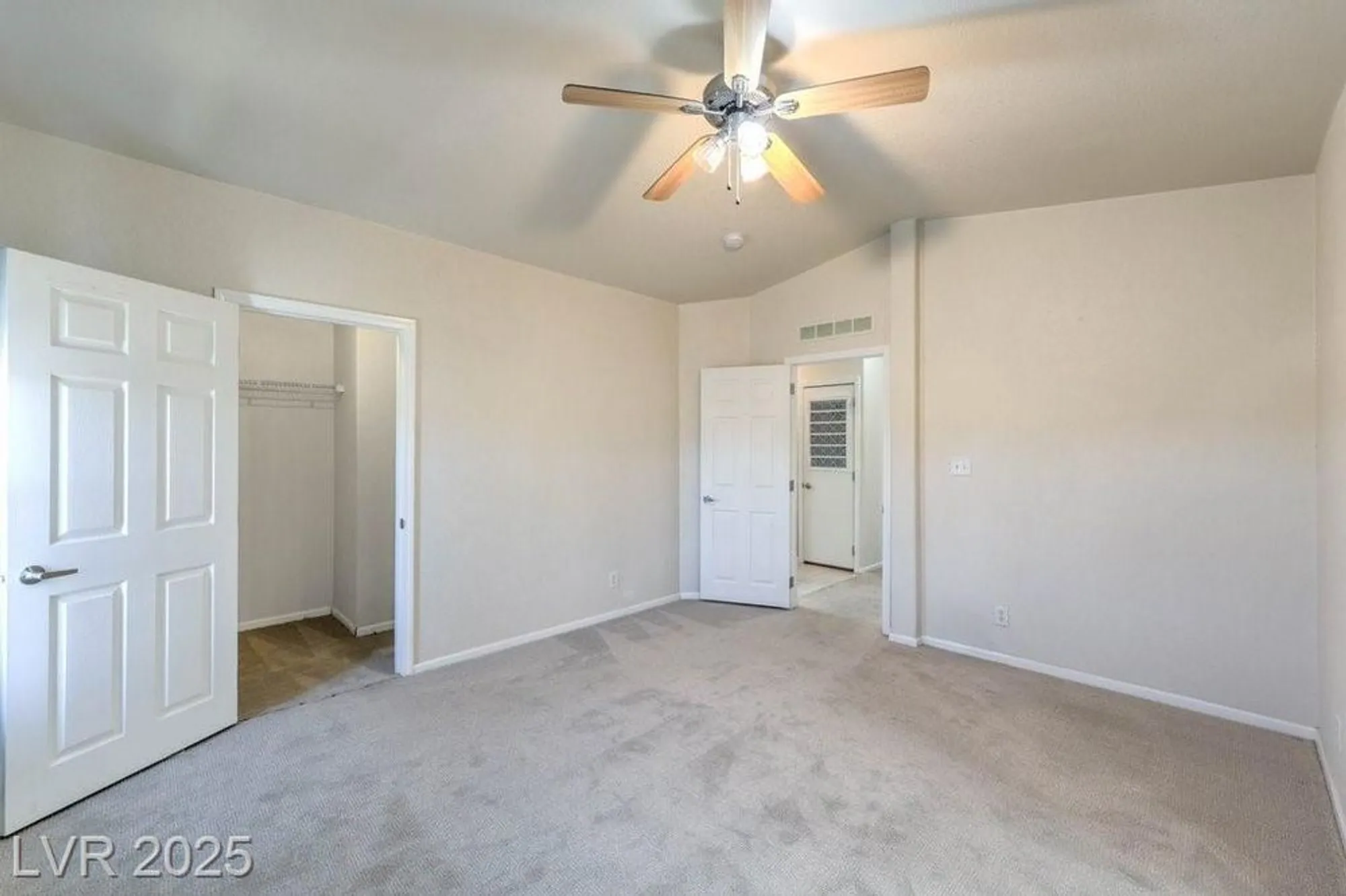 Property Slideshow image 35 of 44 | 581 montecito dr, Pahrump, NV, 89048