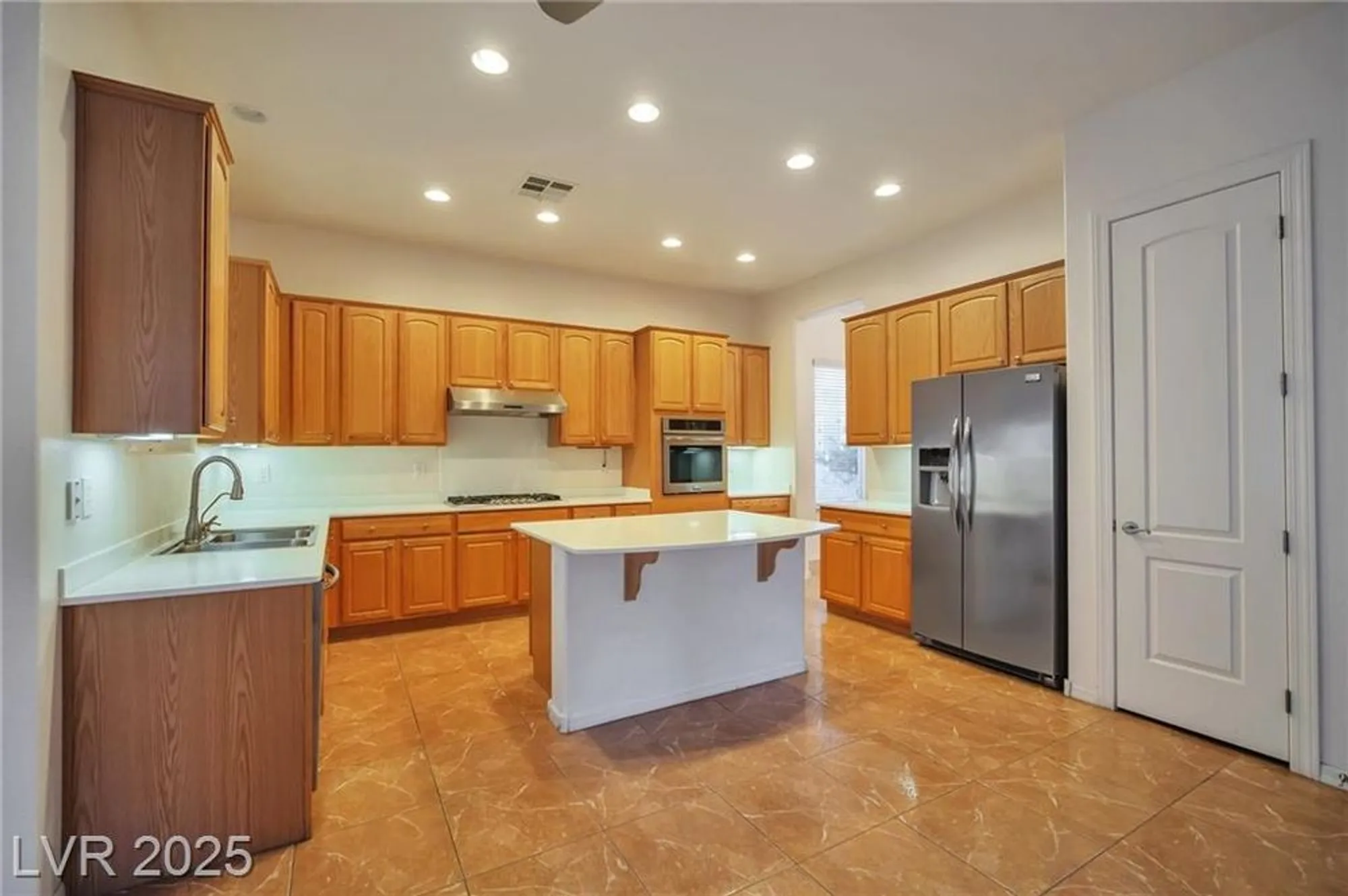 Property Slideshow image 7 of 35 | 2585 portsmouth creek ave, Henderson, NV, 89052