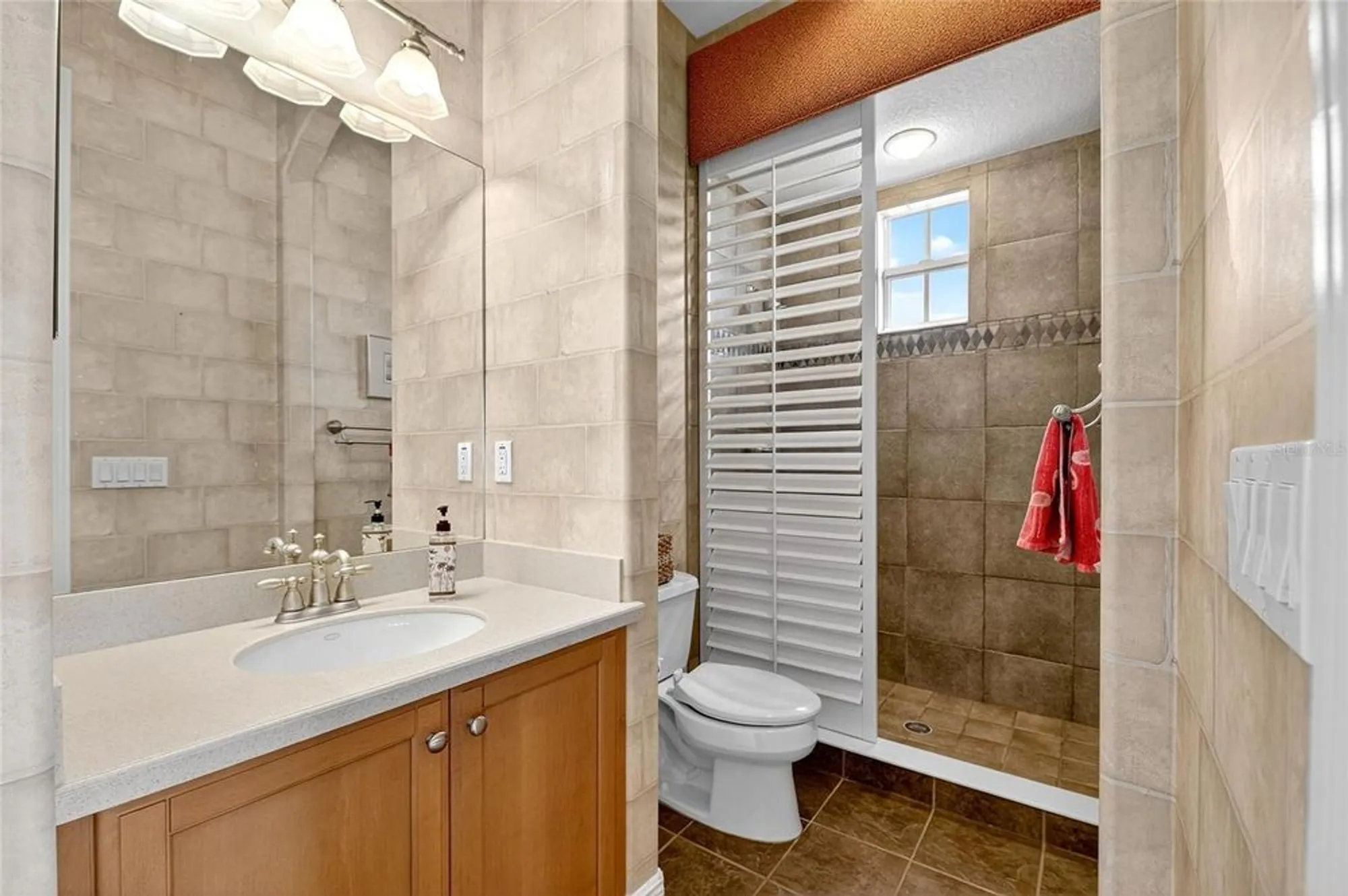 Property Slideshow image 59 of 98 | 517 mirabay blvd, Apollo Beach, FL, 33572