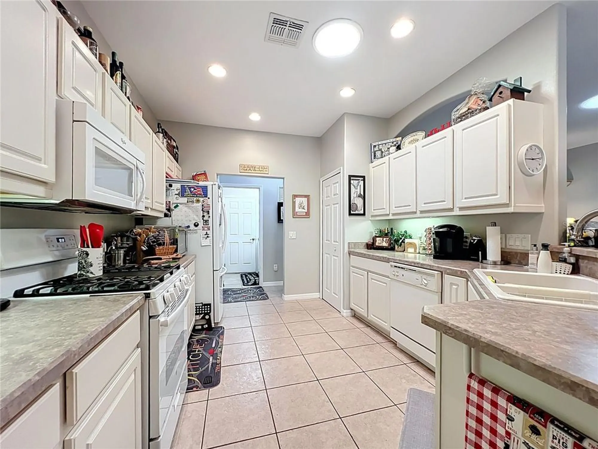 Property Slideshow image 15 of 52 | 1732 sw 157th place rd, Ocala, FL, 34473
