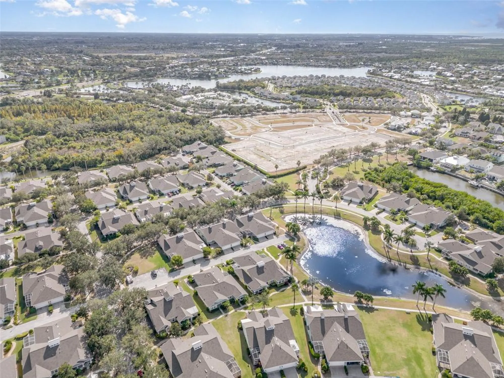 Property Slideshow image 42 of 50 | 302 latitude pl, Apollo Beach, FL, 33572