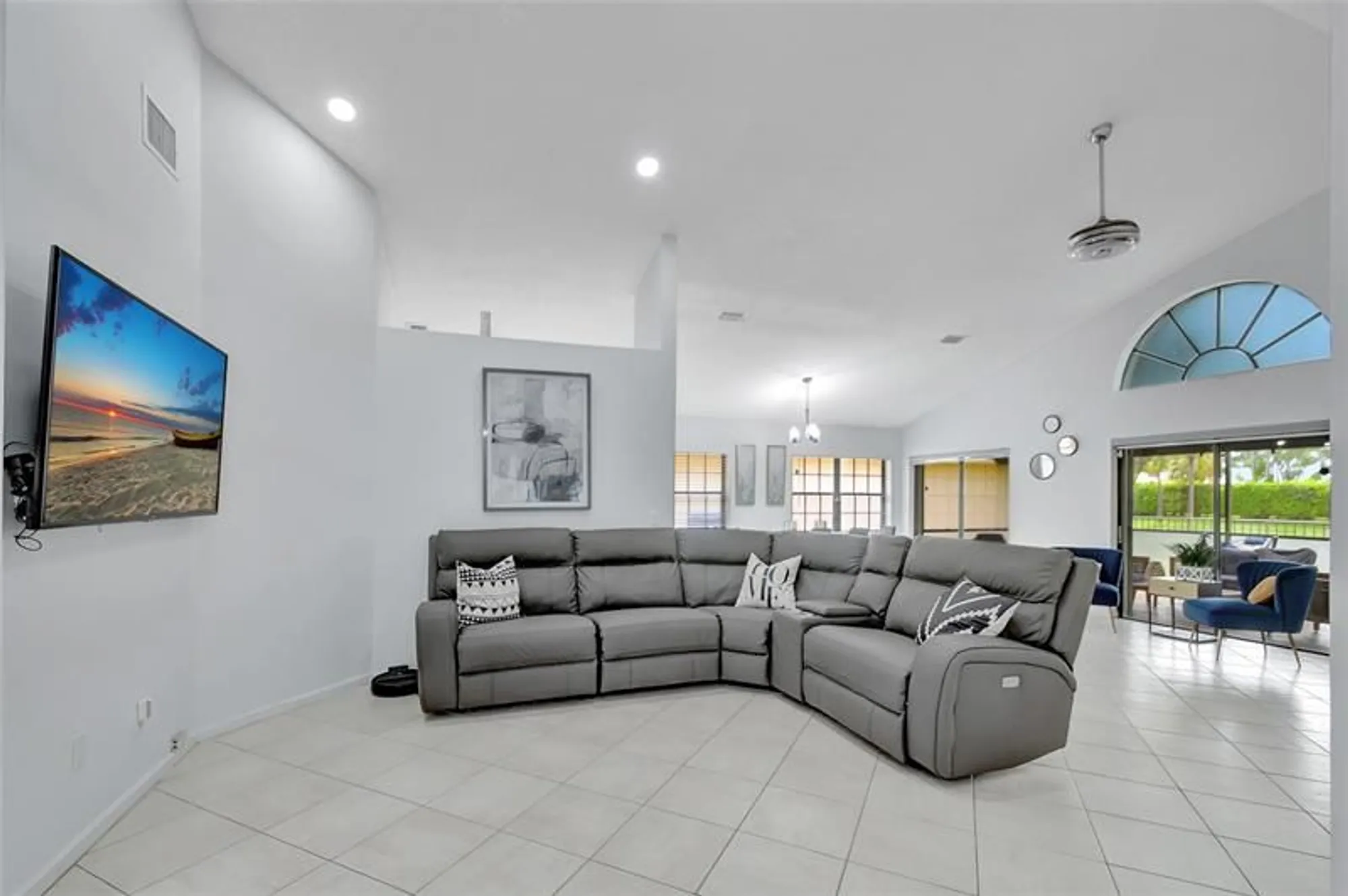 Property Slideshow image 8 of 18 | 8071 popash ct, Boynton Beach, FL, 33472