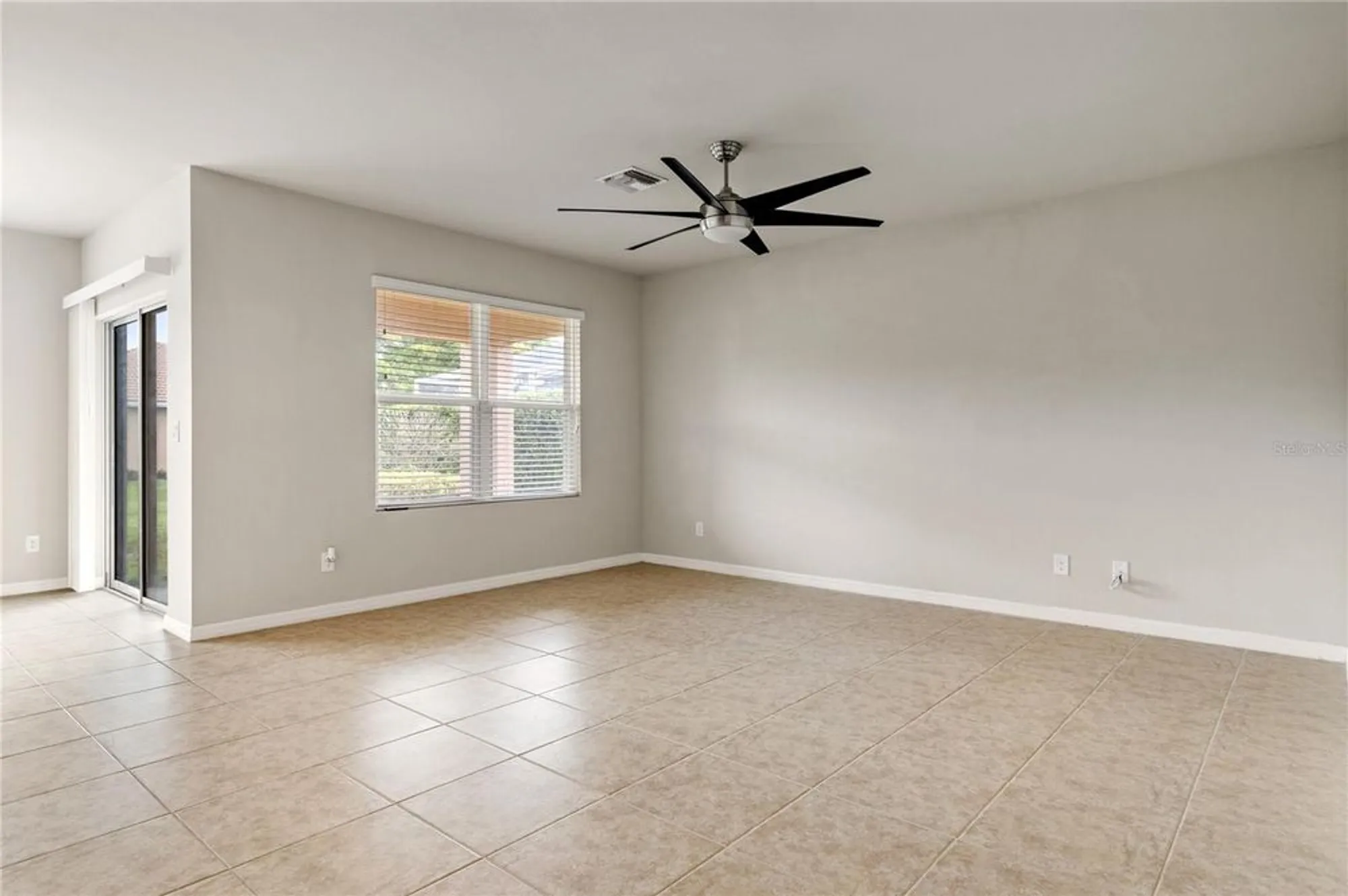 Property Slideshow image 31 of 48 | 15268 yellow wood dr, Alva, FL, 33920