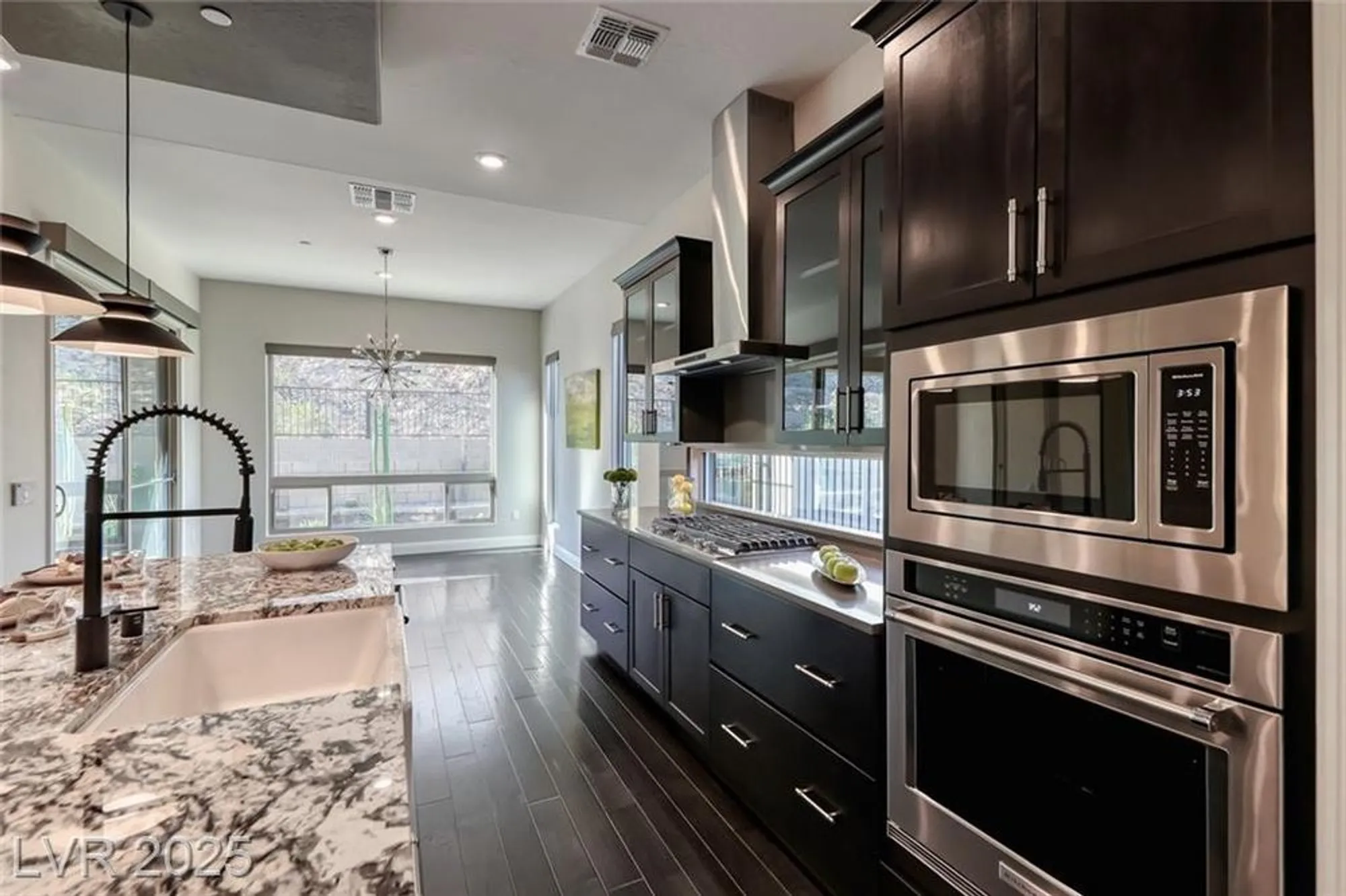 Property Slideshow image 19 of 72 | 125 mirage view dr, Henderson, NV, 89011