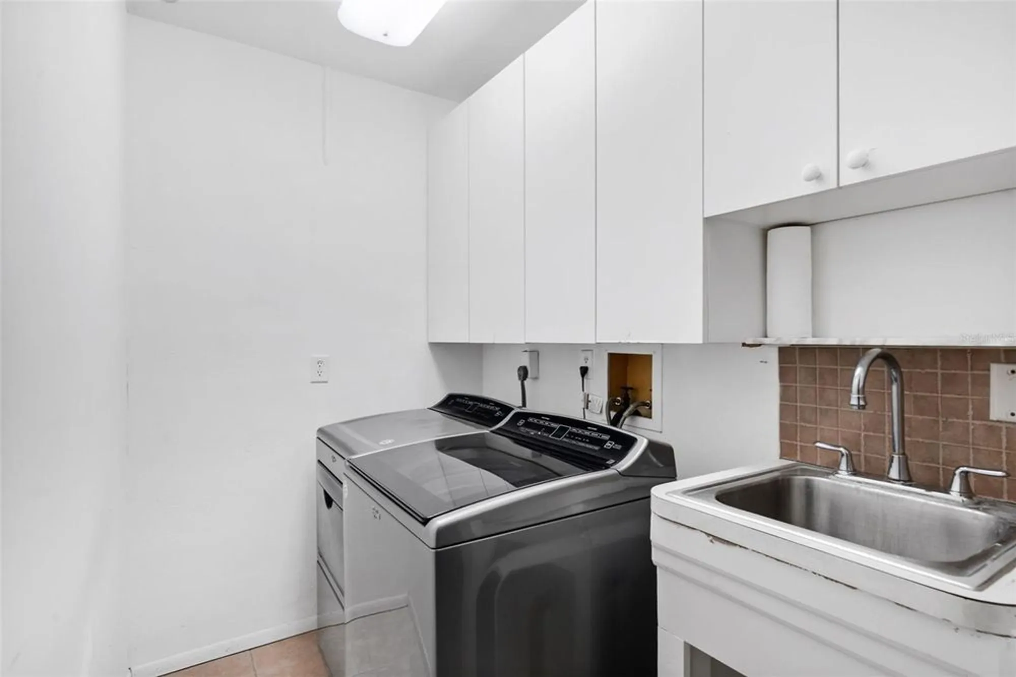 Property Slideshow image 33 of 59 | 3201 mcmath dr, Palm Harbor, FL, 34684