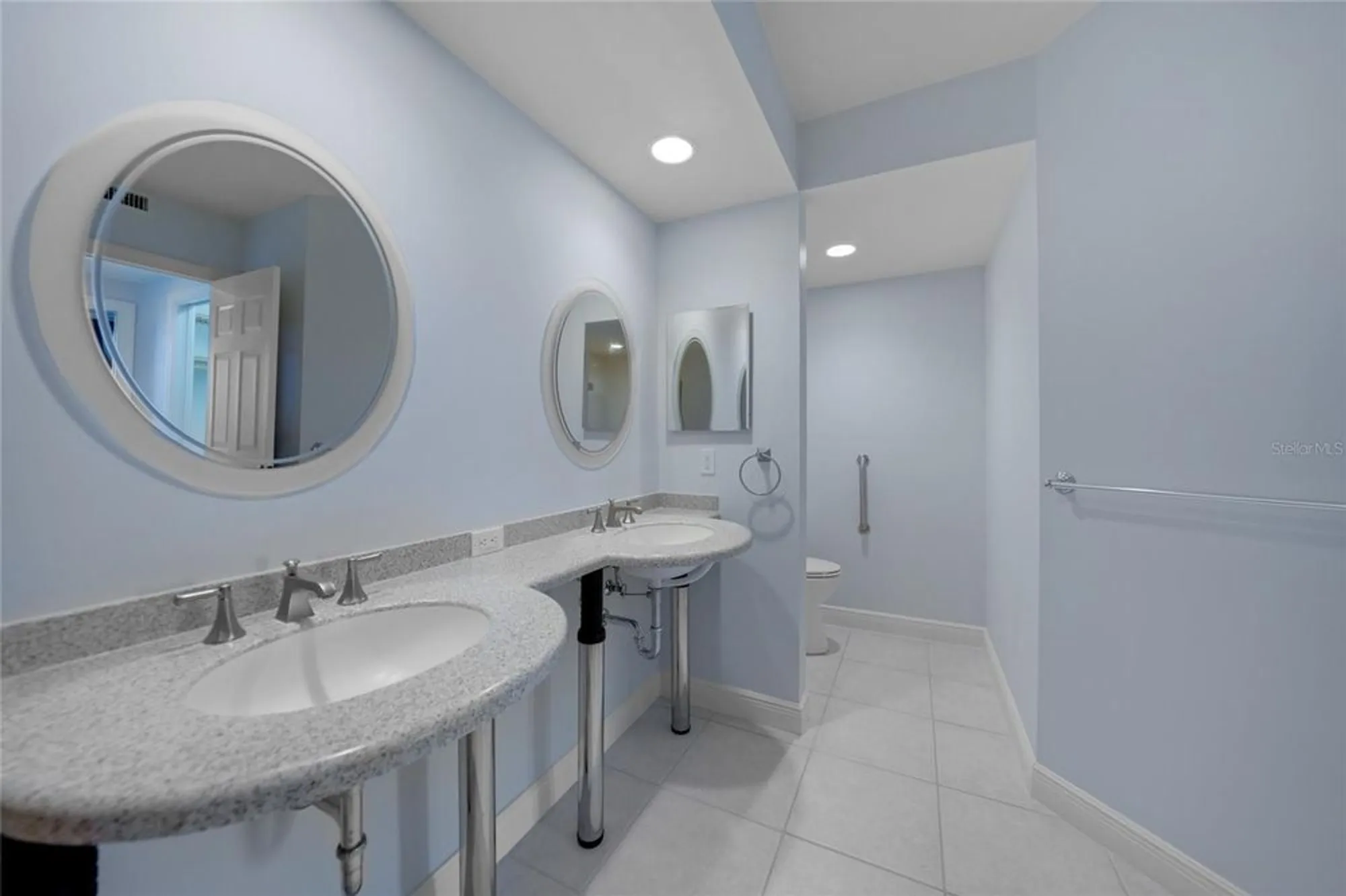 Property Slideshow image 26 of 65 | 3329 sunset key cir 308, Punta Gorda, FL, 33955