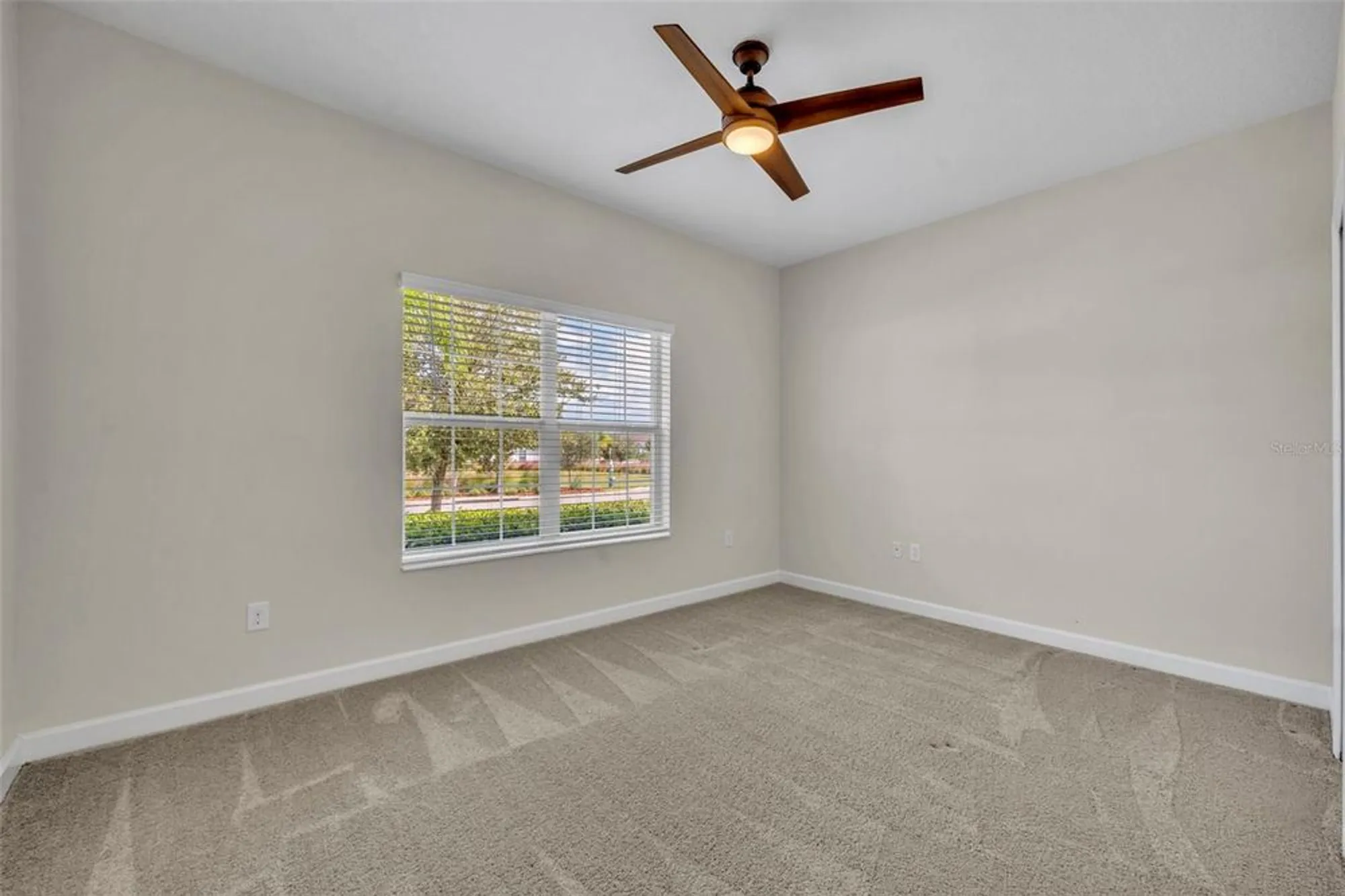 Property Slideshow image 24 of 31 | 3569 belland cir a, Clermont, FL, 34711