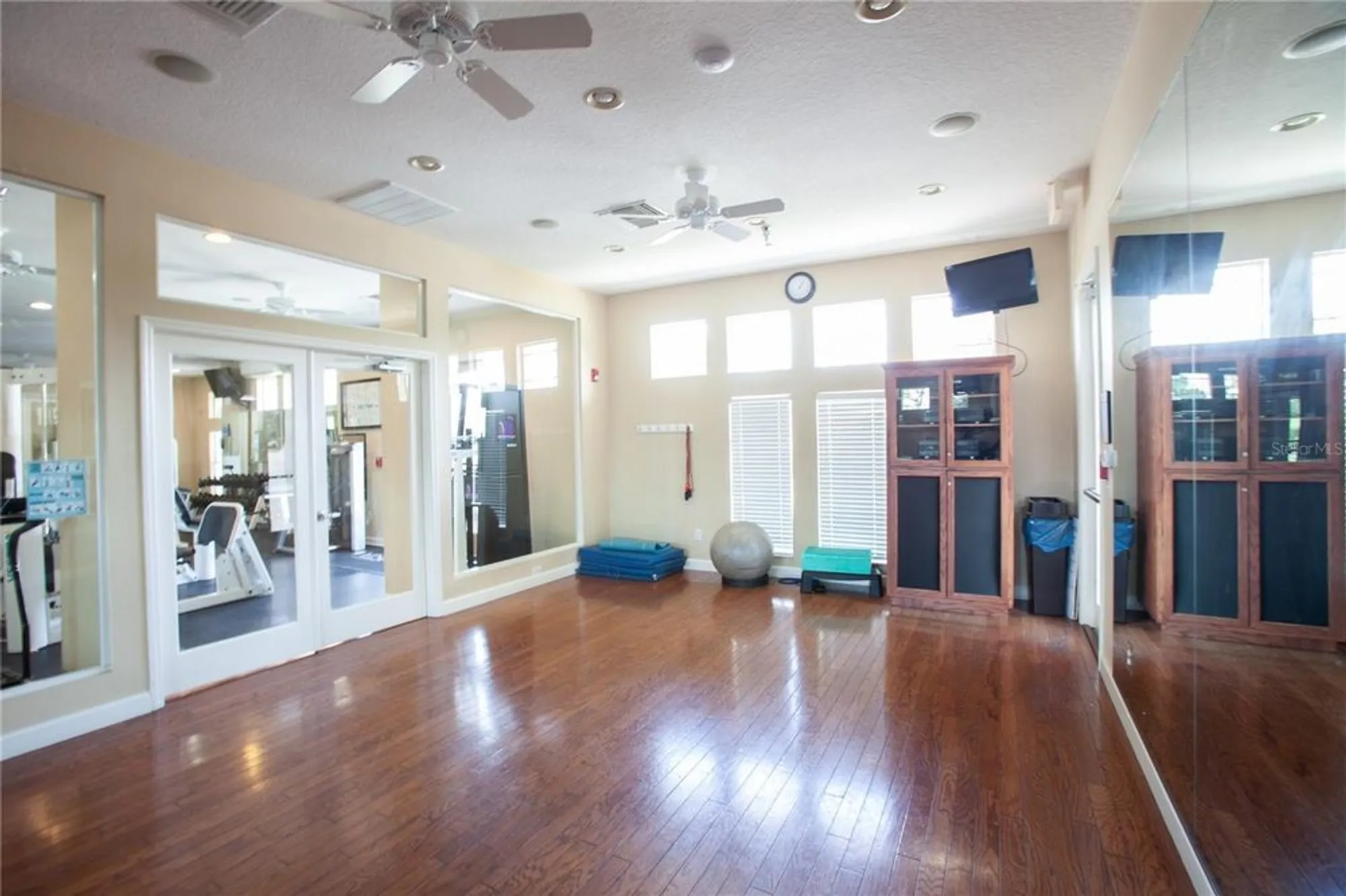 Property Slideshow image 56 of 89 | 2529 sandy hill ct, Holiday, FL, 34691