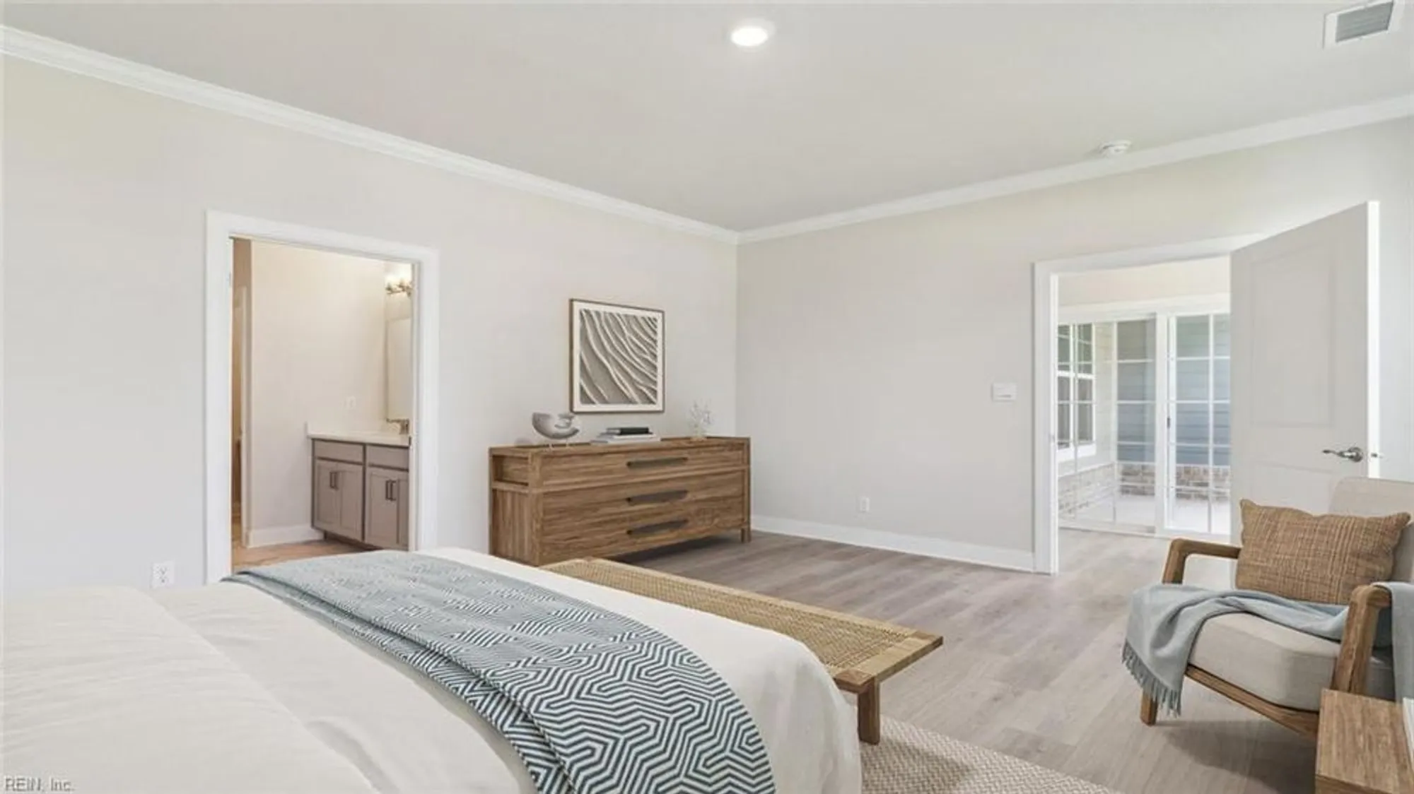 Property Slideshow image 15 of 31 | 2017 barton ln, Chesapeake, VA, 23322