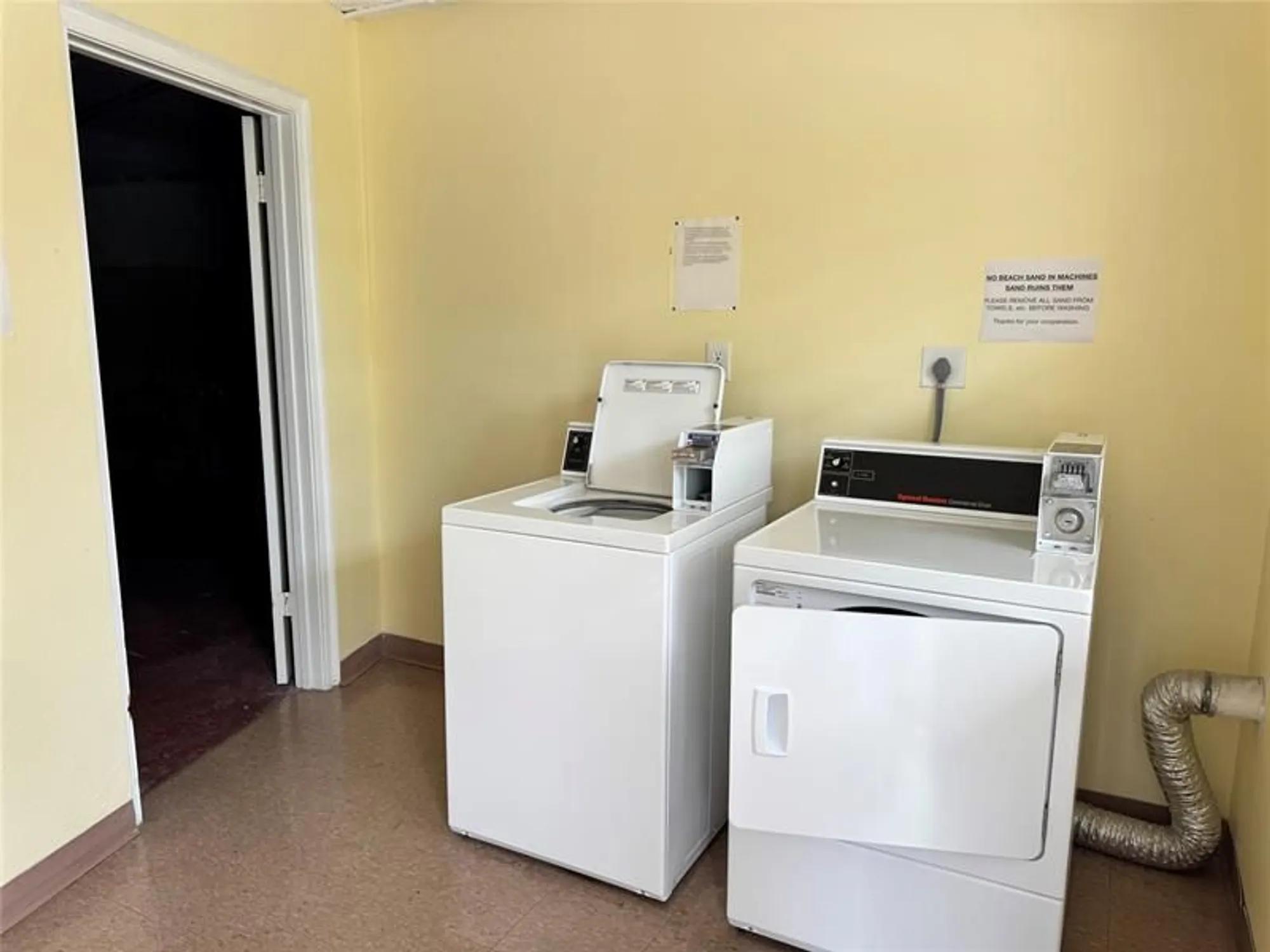 Property Slideshow image 23 of 36 | 2029 cambridge b # 2029, Deerfield Beach, FL, 33442