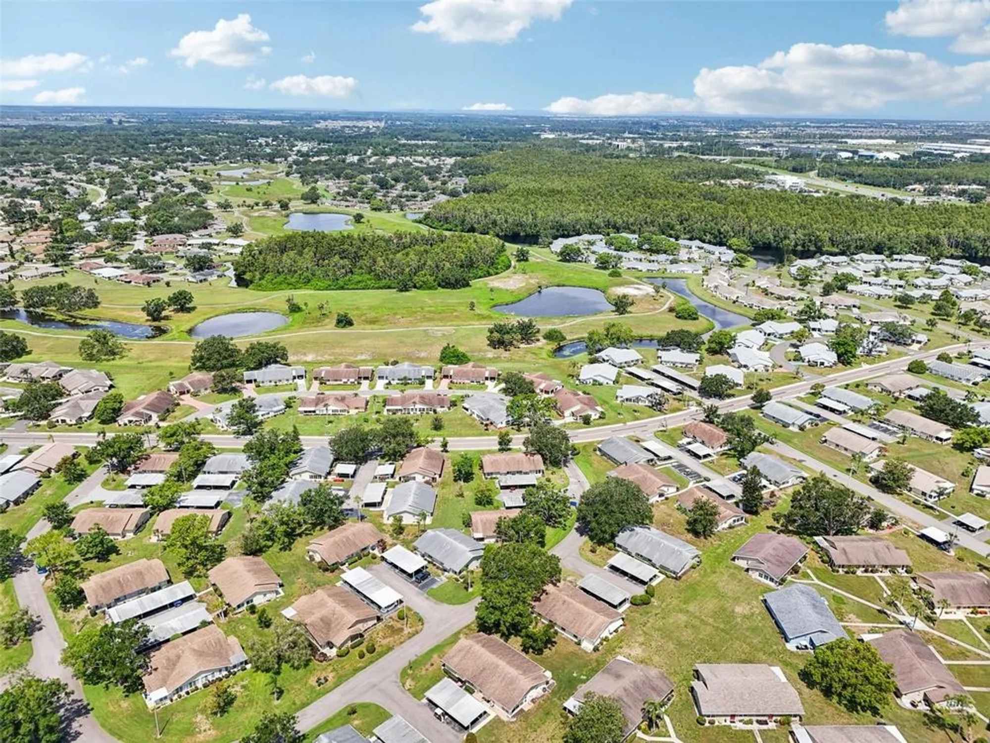 Property Slideshow image 29 of 51 | 2208 grenadier dr, Sun City Center, FL, 33573