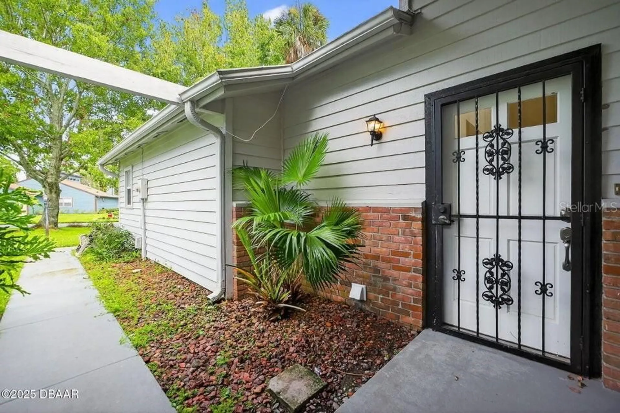 Property Slideshow image 5 of 43 | 236 gull dr, Daytona Beach, FL, 32119