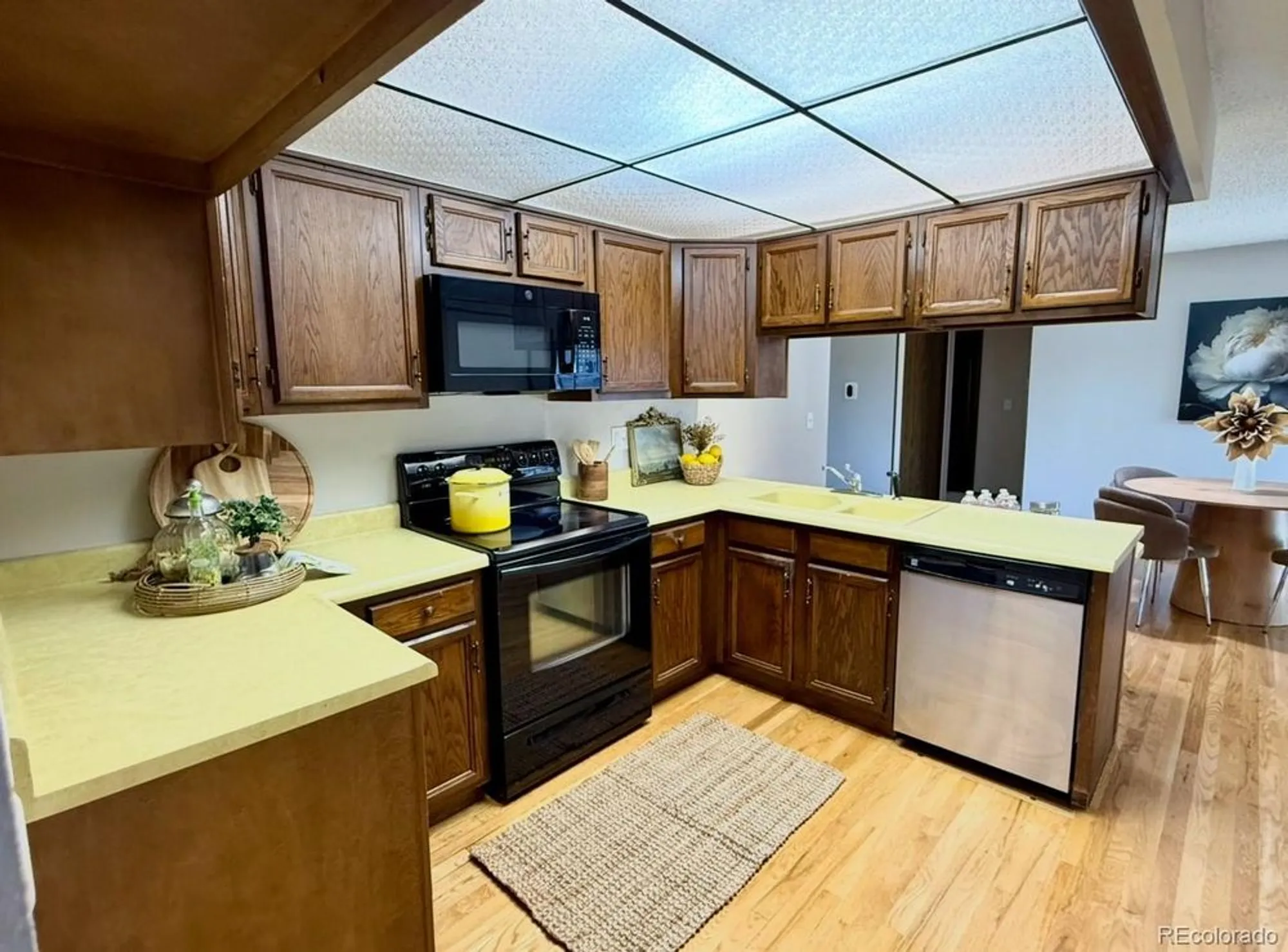 Property Slideshow image 8 of 32 | 53 douglas dr, Broomfield, CO, 80020
