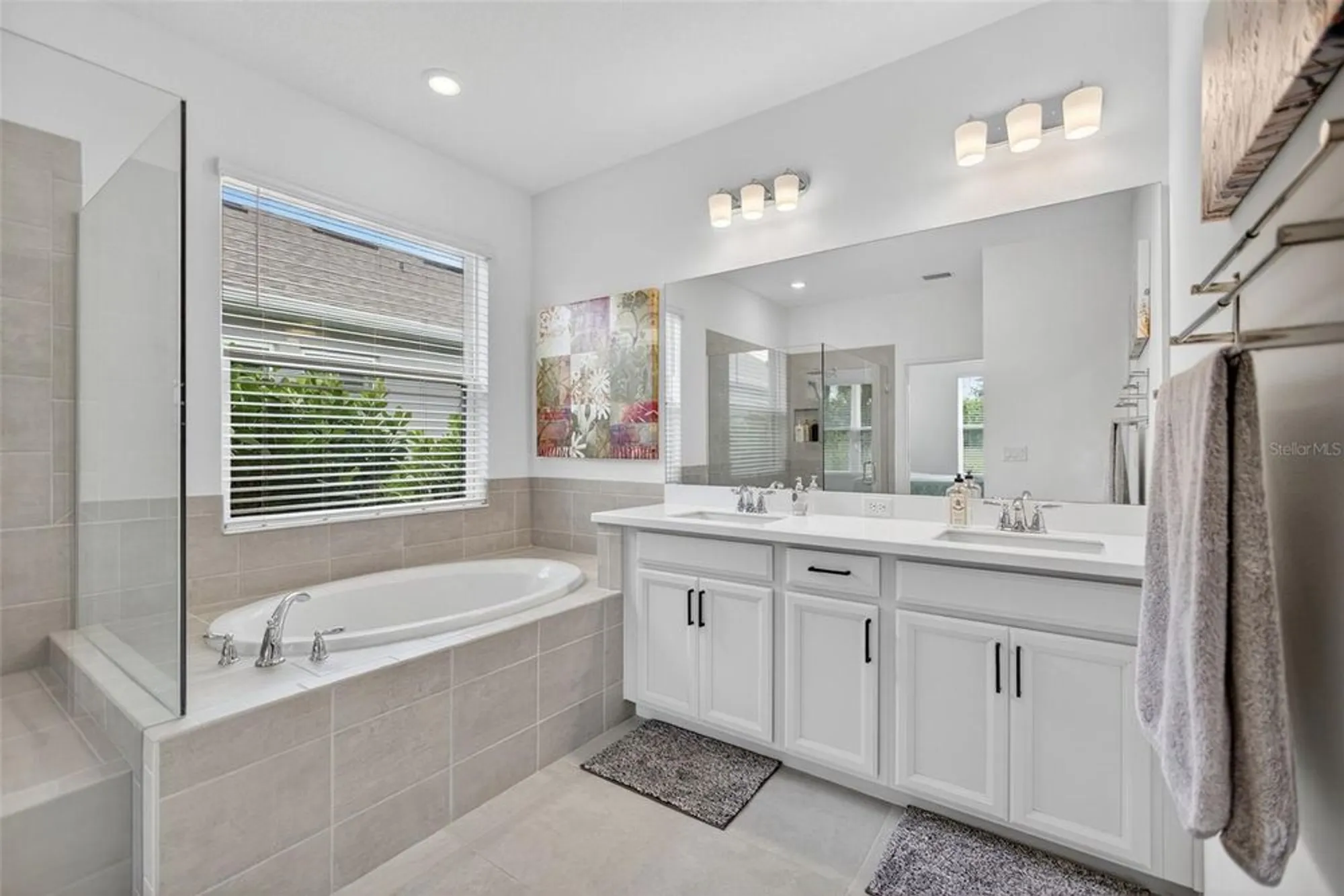 Property Slideshow image 36 of 47 | 16426 paynes mill dr, Bradenton, FL, 34211