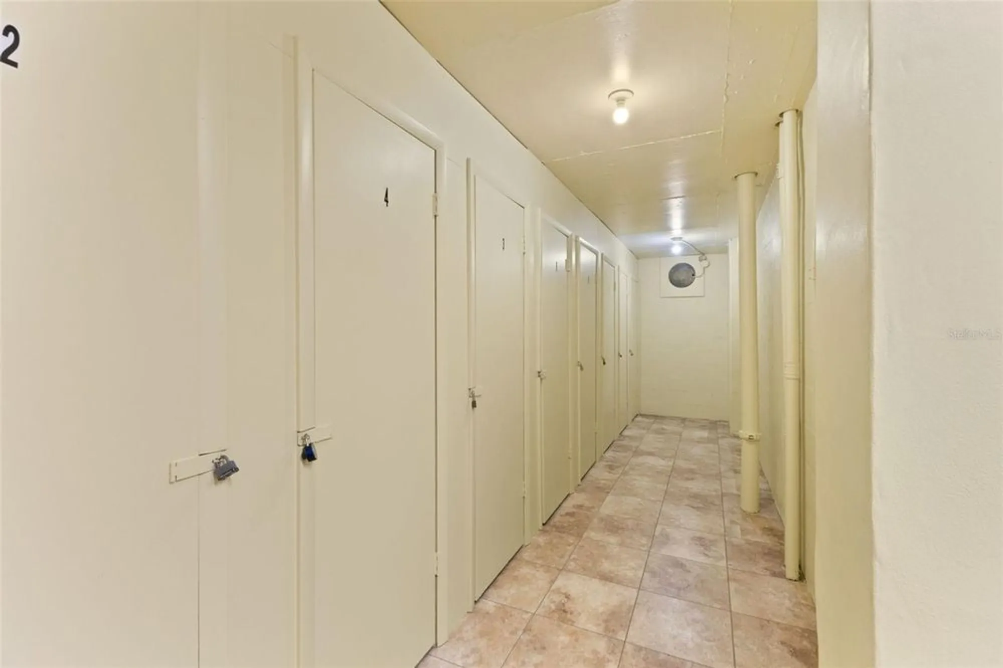 Property Slideshow image 37 of 46 | 4550 cove cir apt 501, Saint Petersburg, FL, 33708