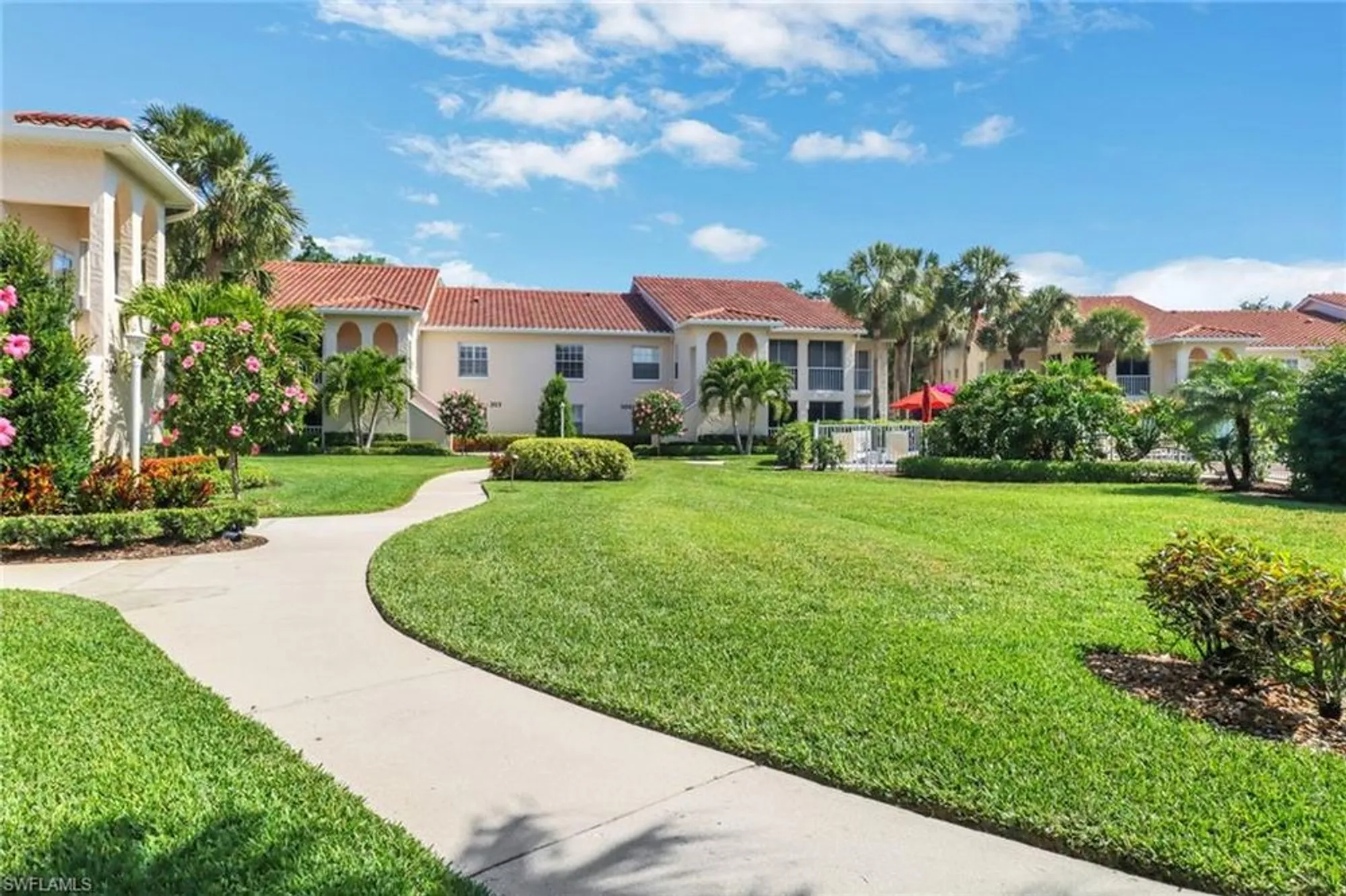 Property Slideshow image 28 of 35 | 110 siena way 206, Naples, FL, 34119