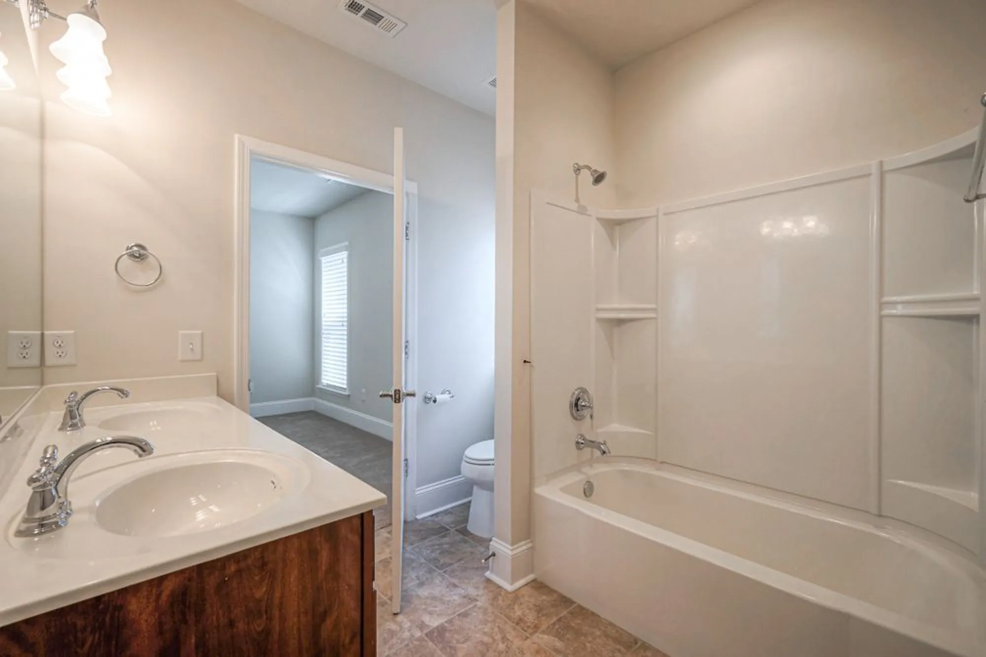 Property Slideshow image 39 of 55 | 421 schooner ln, Mount Juliet, TN, 37122