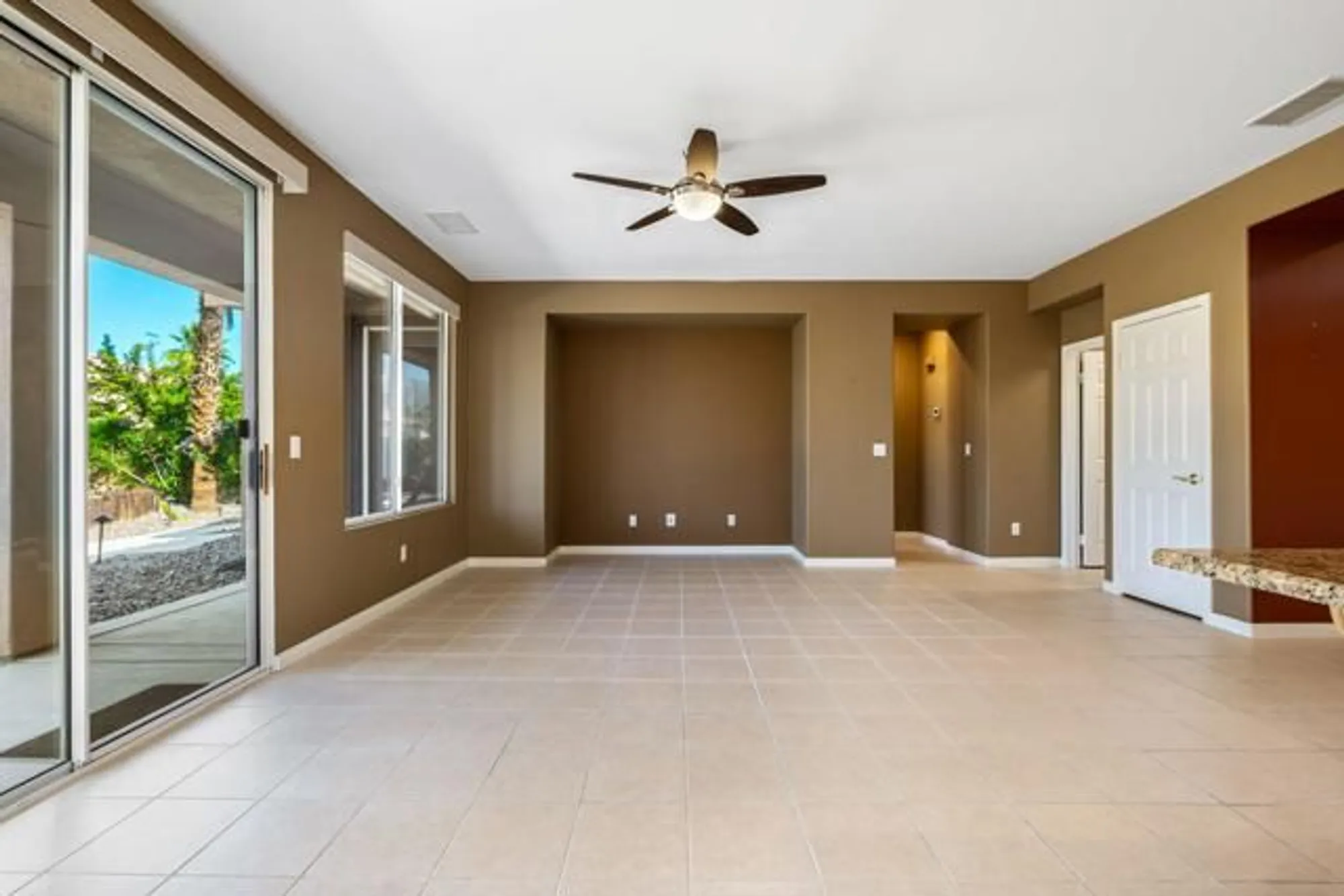 Property Slideshow image 16 of 78 | 81626 prism dr, La Quinta, CA, 92253