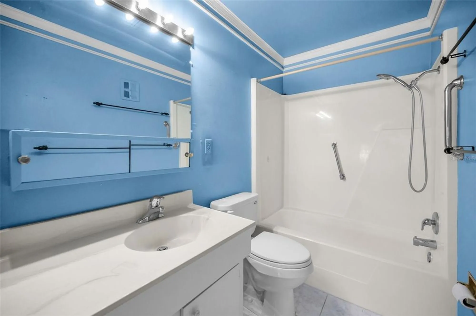 Property Slideshow image 32 of 84 | 5501 80th st n unit 405, St Petersburg, FL, 33709