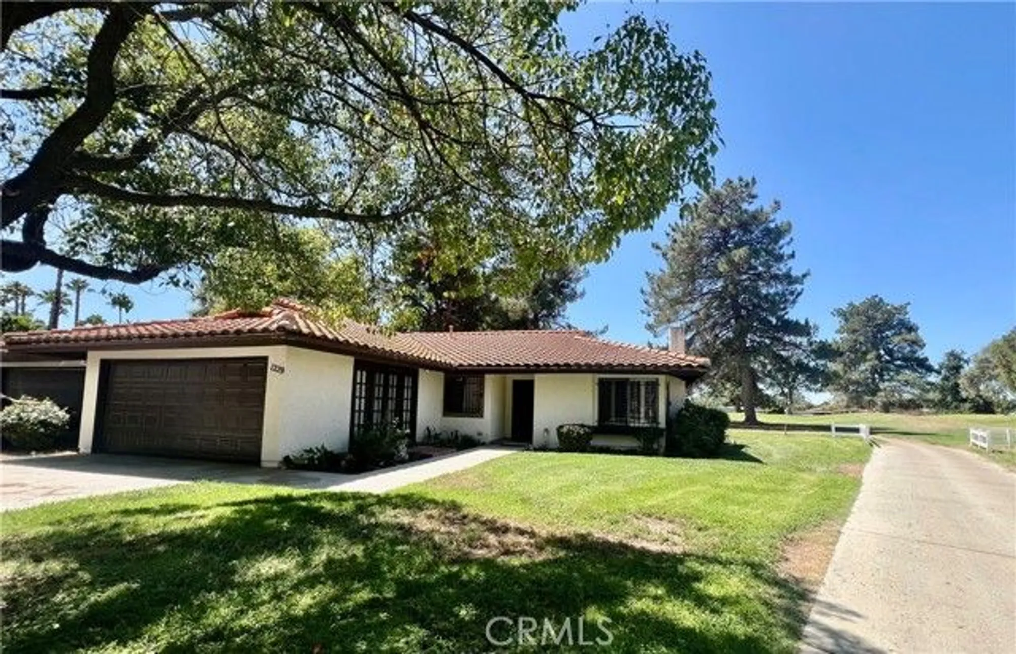 Property Slideshow image 2 of 44 | 1229 seven hills dr, Hemet, CA, 92545