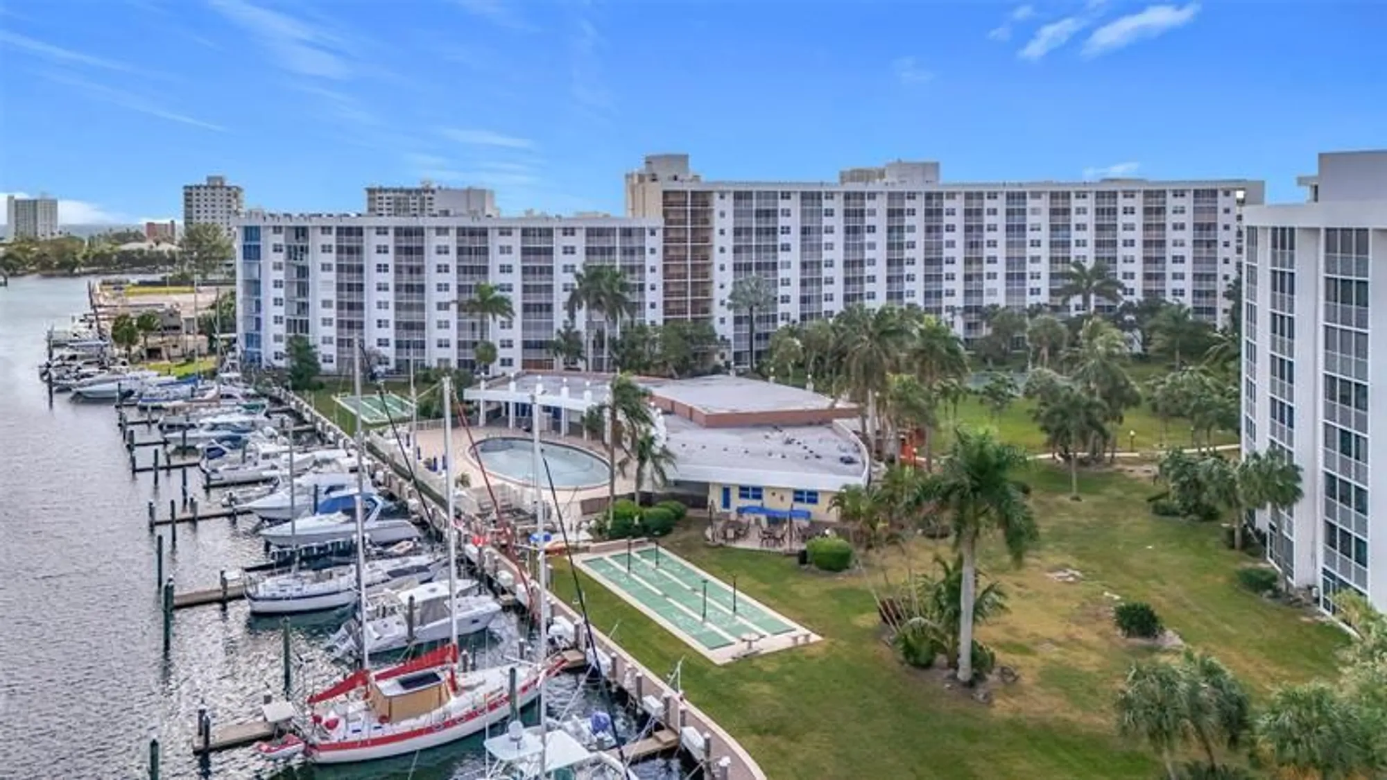 Property Slideshow image 4 of 23 | 2731 ne 14th street cswy 812, Pompano Beach, FL, 33062