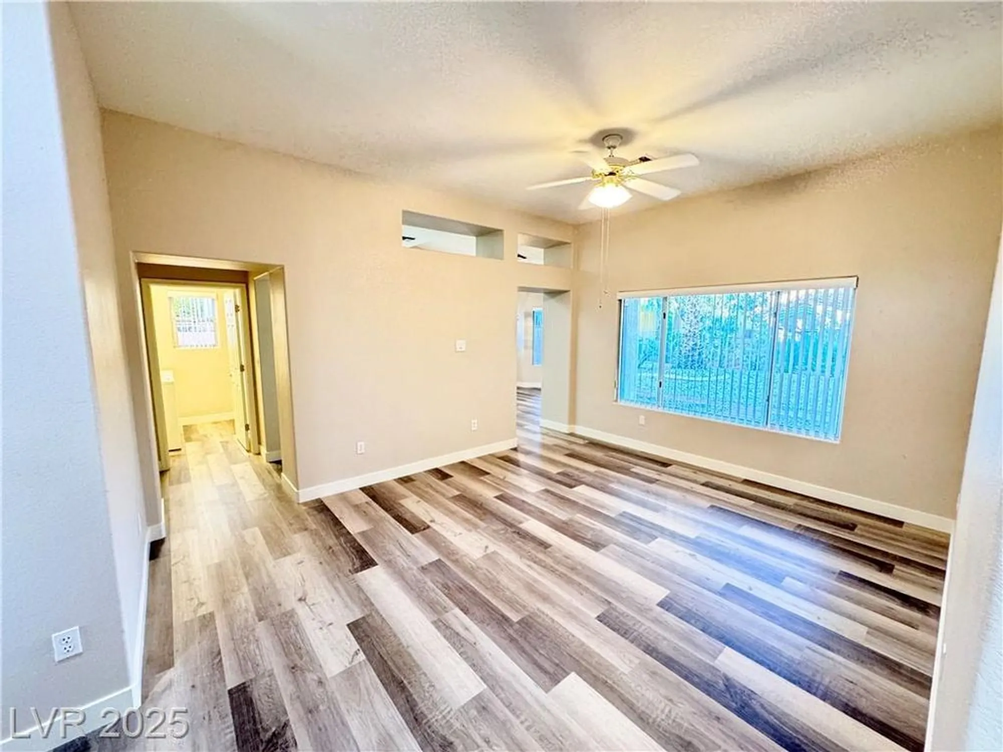 Property Slideshow image 2 of 98 | 10316 bent brook pl, Las Vegas, NV, 89134