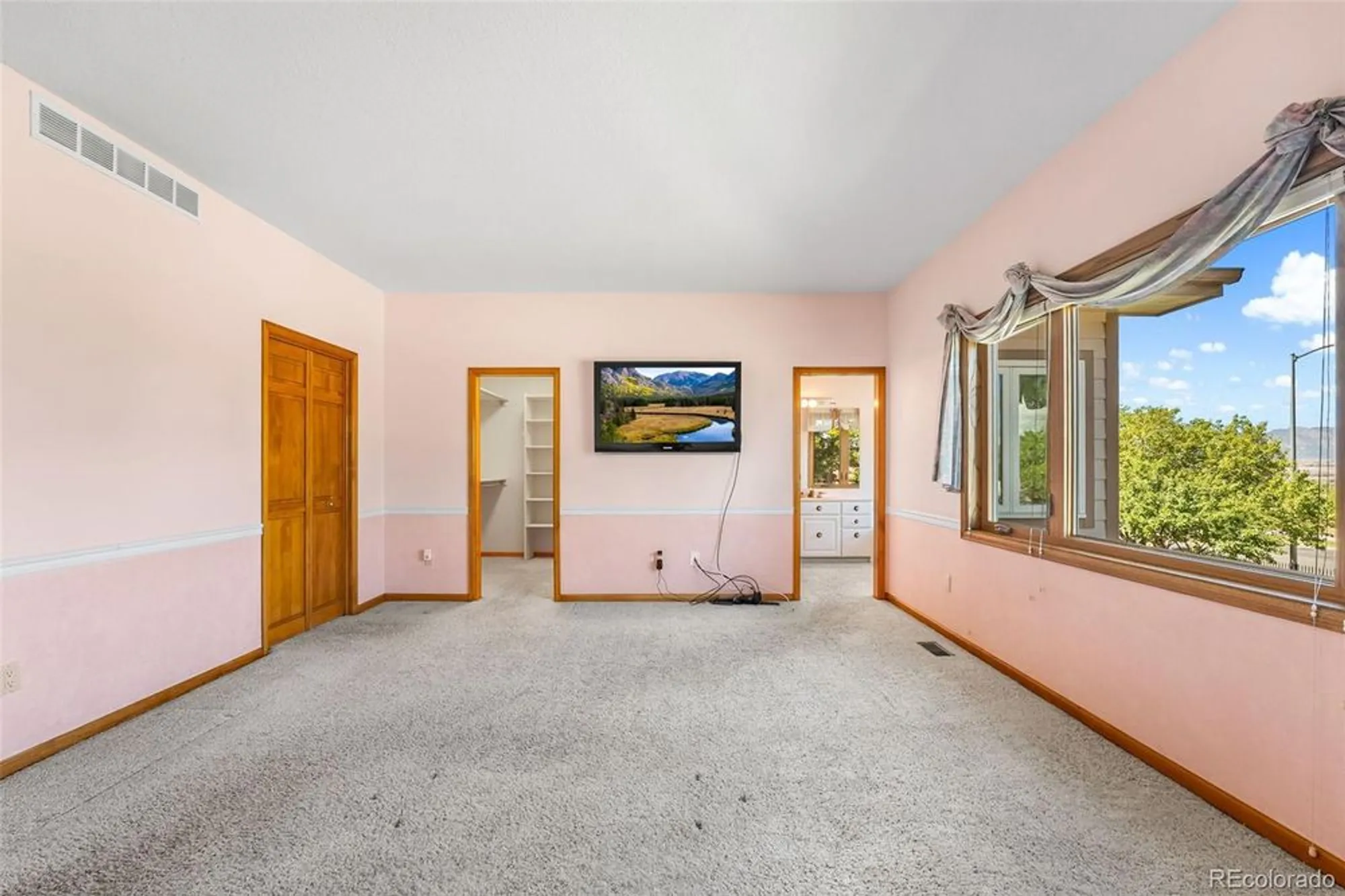 Property Slideshow image 19 of 31 | 36 carla way, Broomfield, CO, 80020