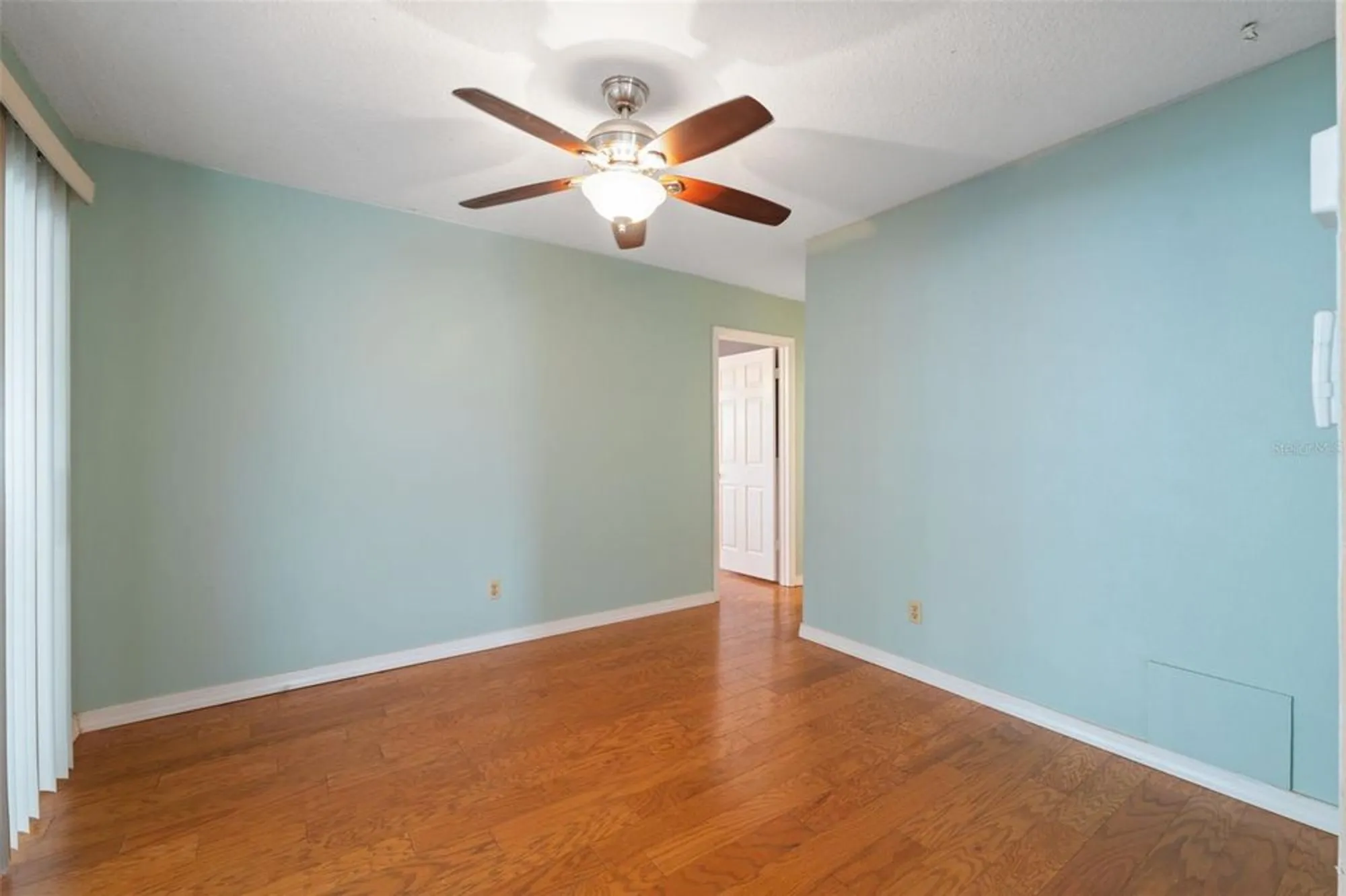 Property Slideshow image 15 of 40 | 766 anchorage ln, Palm Harbor, FL, 34685