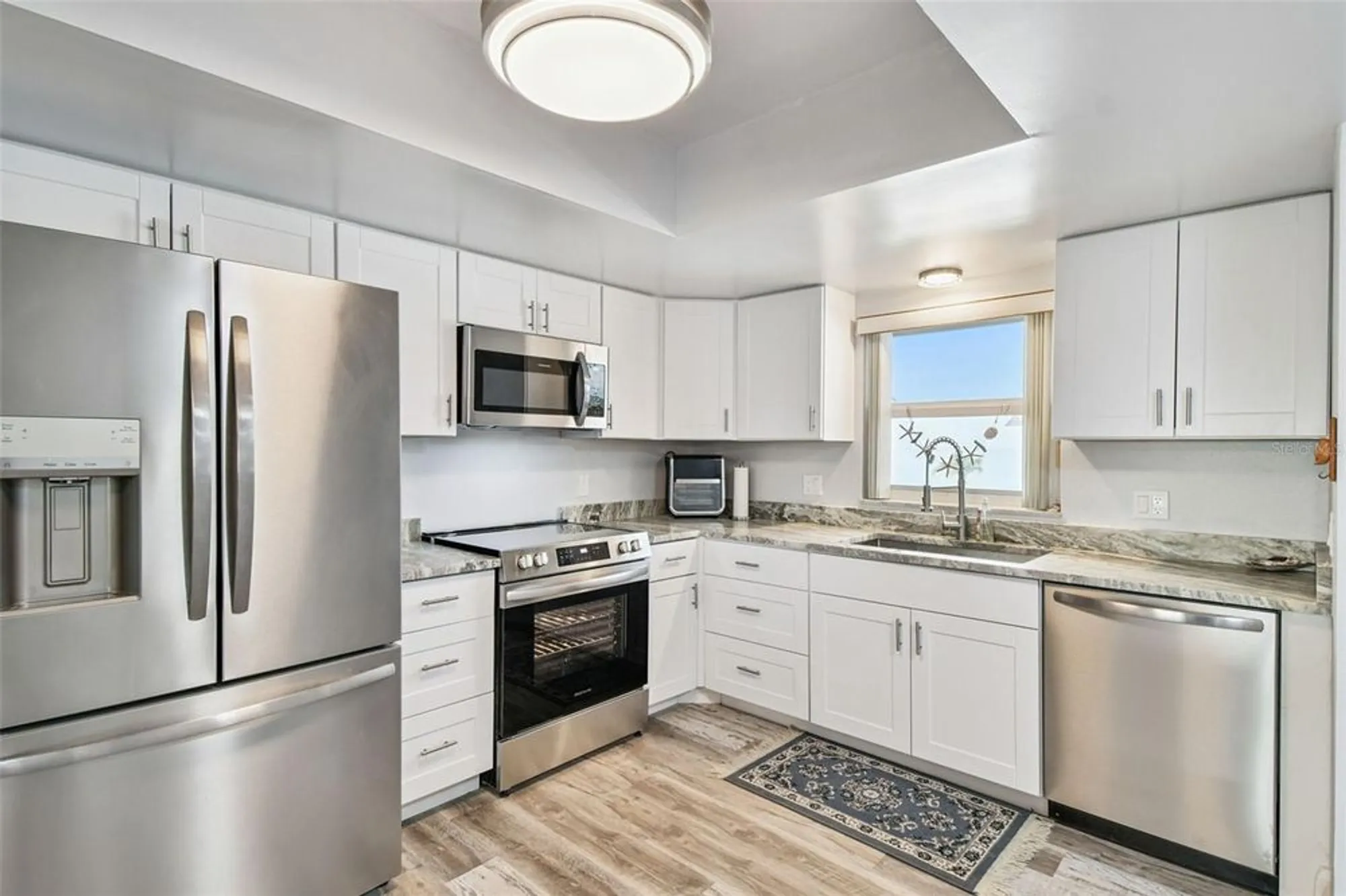 Property Slideshow image 8 of 59 | 8 glencoe pl 307, Dunedin, FL, 34698