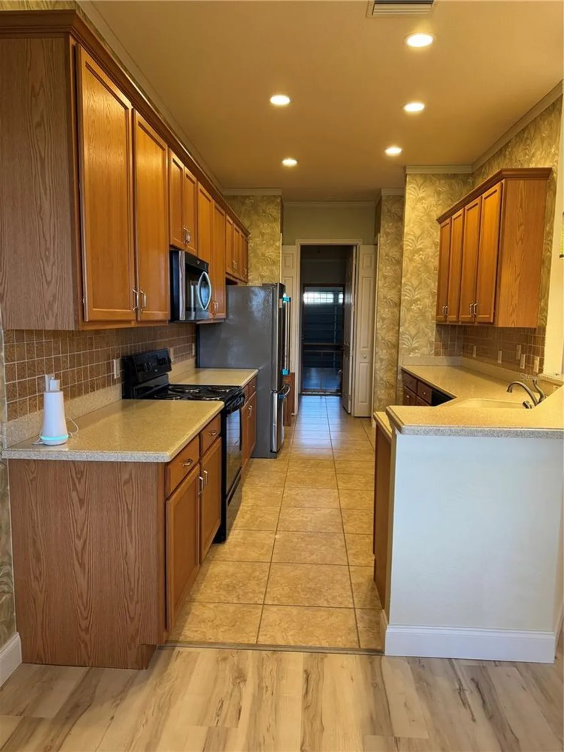 Property Slideshow image 25 of 40 | 2470 salzburg loop, Winter Haven, FL, 33884