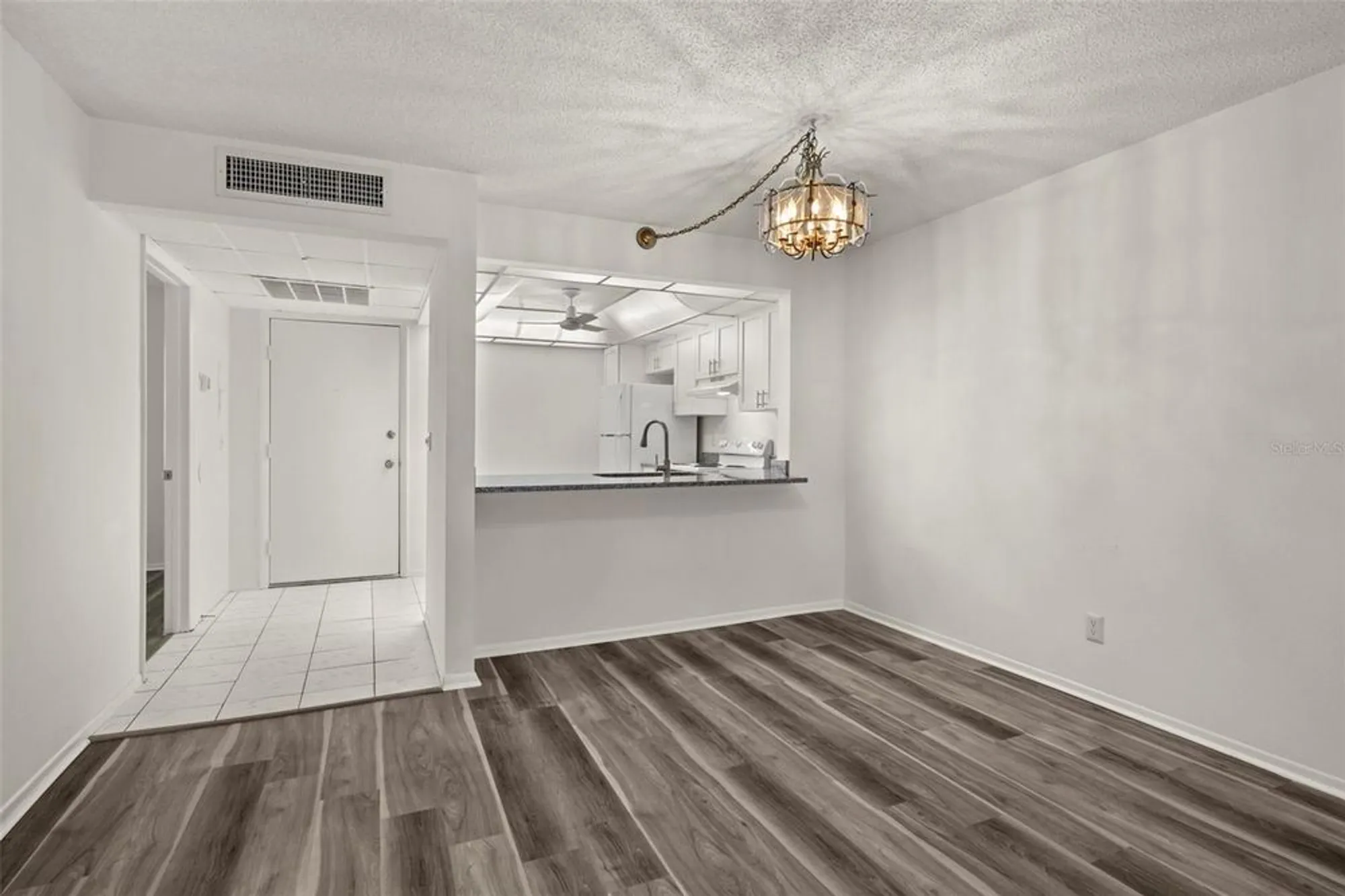 Property Slideshow image 12 of 44 | 14130 rosemary ln 2208, Largo, FL, 33774