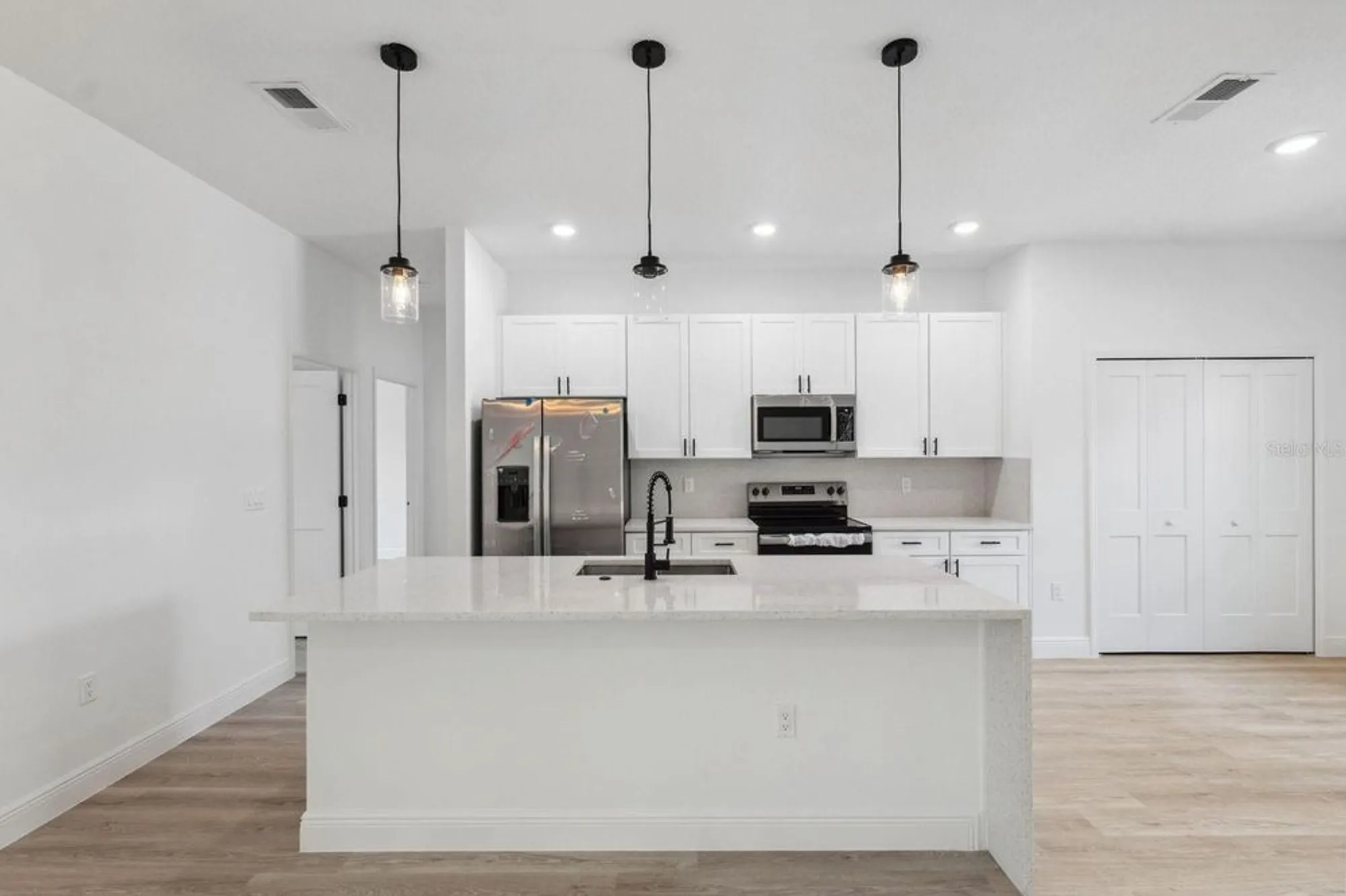 Property Slideshow image 7 of 29 | 14930 sw 66th avenue rd, Ocala, FL, 34473