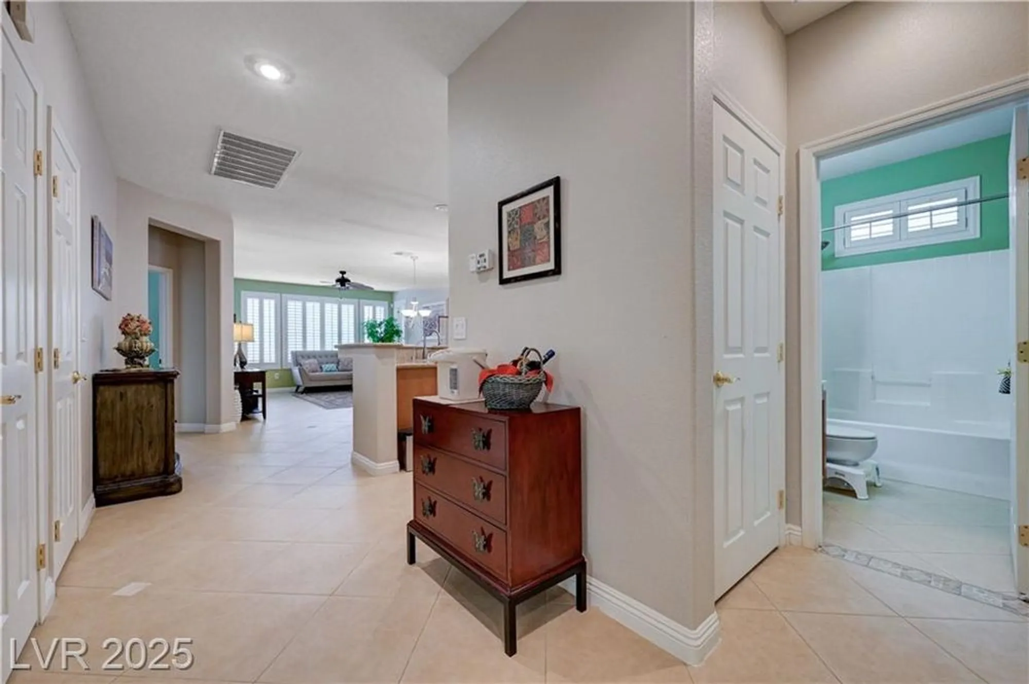 Property Slideshow image 6 of 99 | 10241 premia pl, Las Vegas, NV, 89135