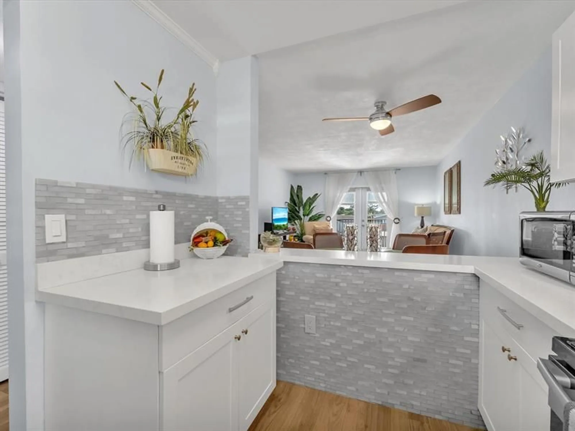 Property Slideshow image 9 of 25 | 6770 royal palm blvd apt 205, Margate, FL, 33063